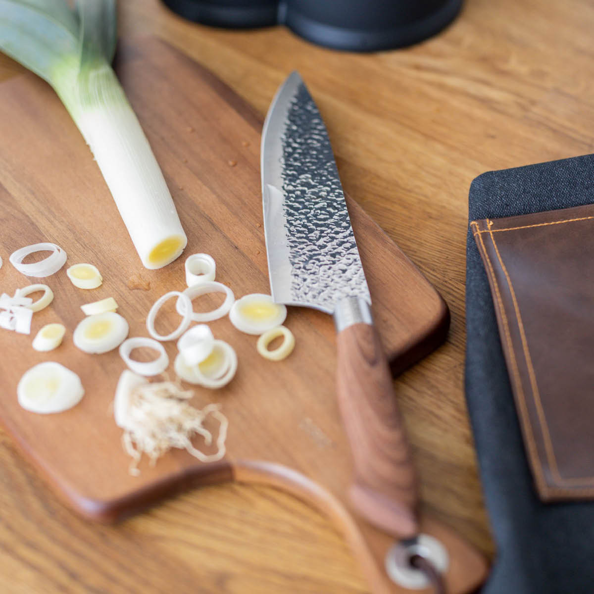 Dorre Akira knivsett 3 stk med brunt håndtak