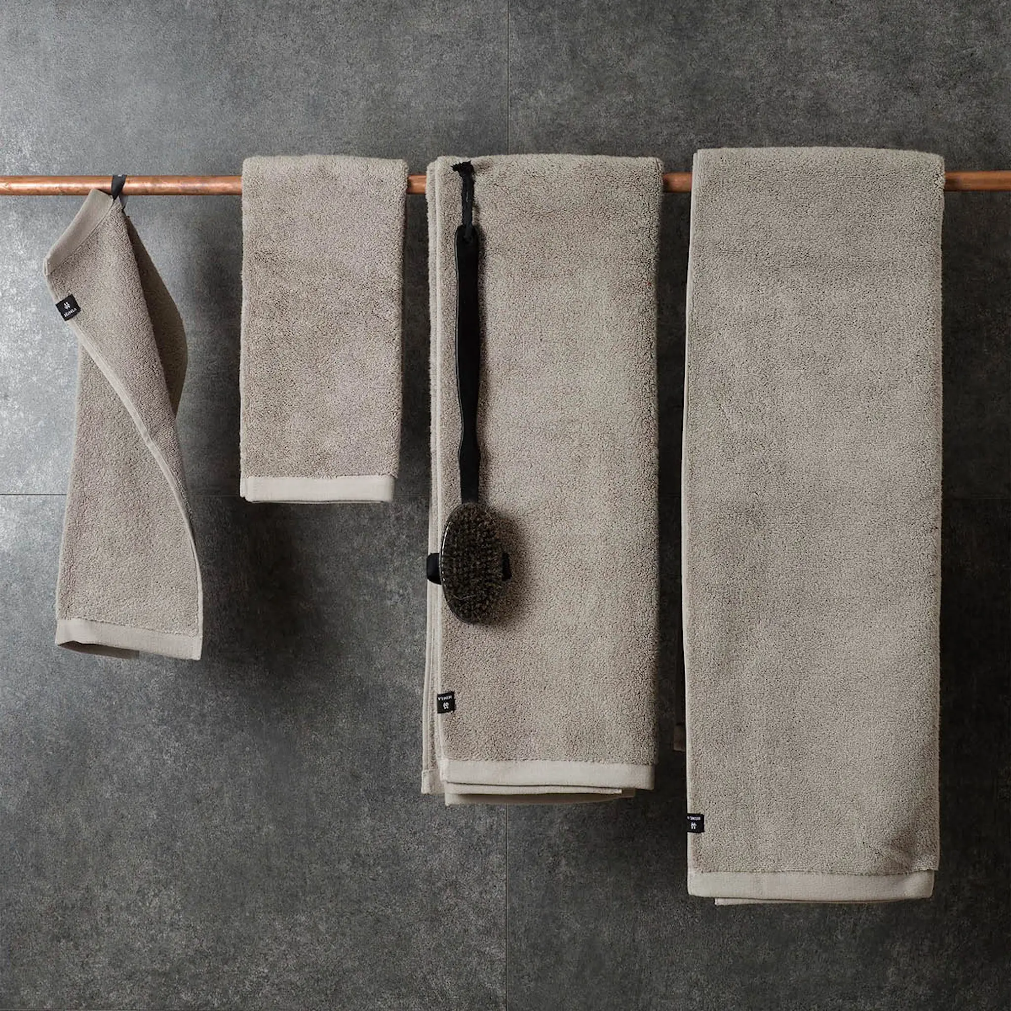 Himla Maxime handduk frotté 100x150 cm lead