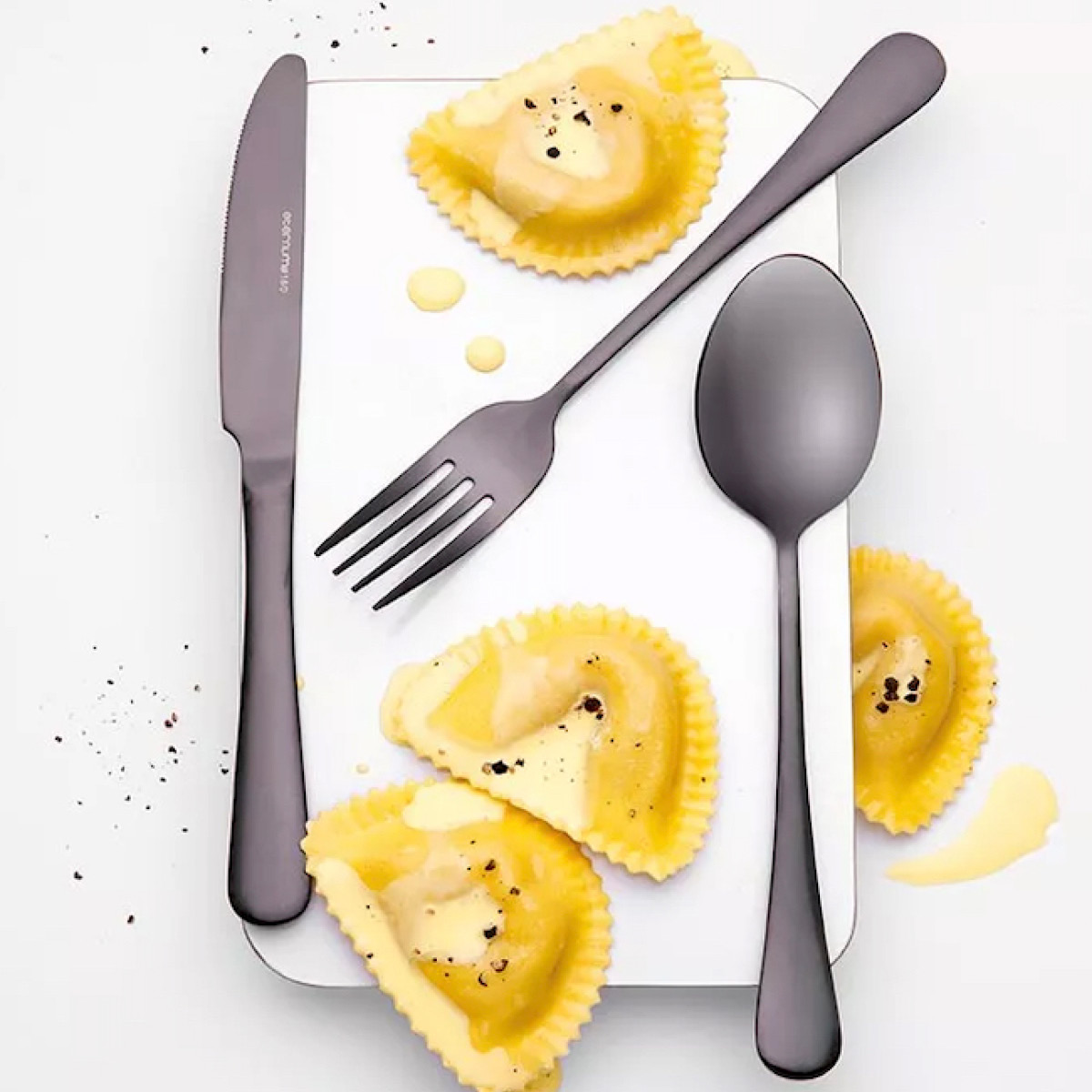 Eternum Napoli bestikksett 16 deler svart