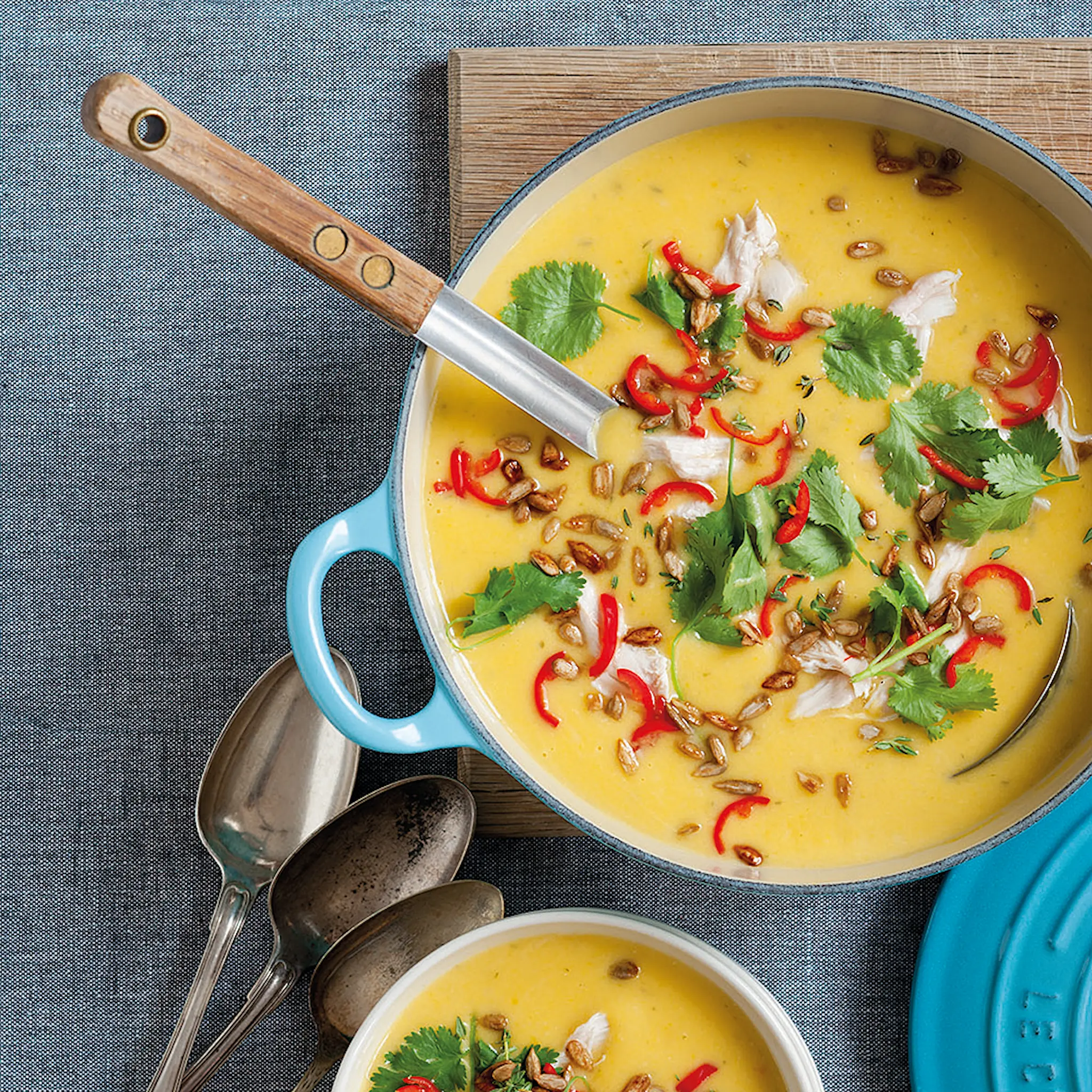 Le Creuset Signature Gjutjärnsgryta rund 26 cm 5,3 L Caribbean