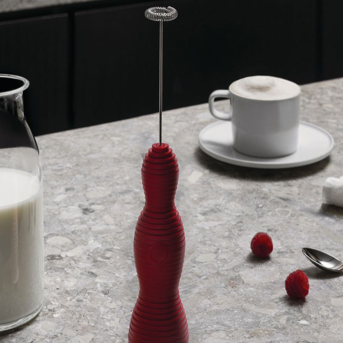 Alessi Pulcina mjölkskummare 27,5 cm röd