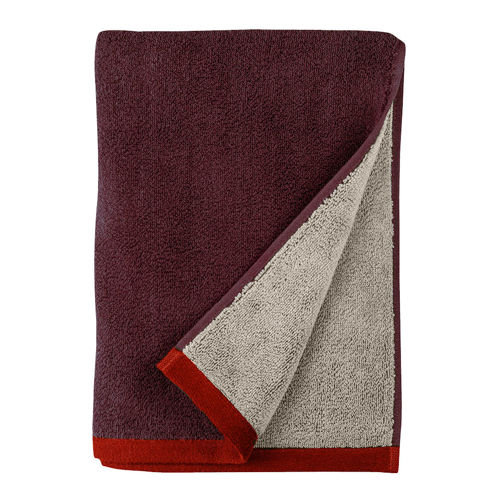 Mette Ditmer Soft badlakan 133x70 cm vinröd/sand