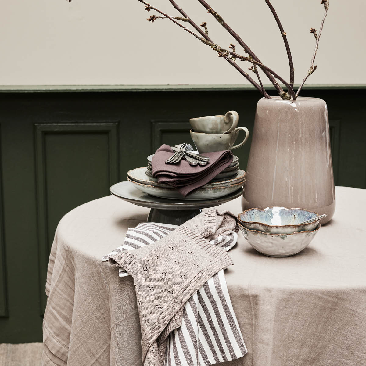 Lene Bjerre Amera kakefat 32,5 cm grå