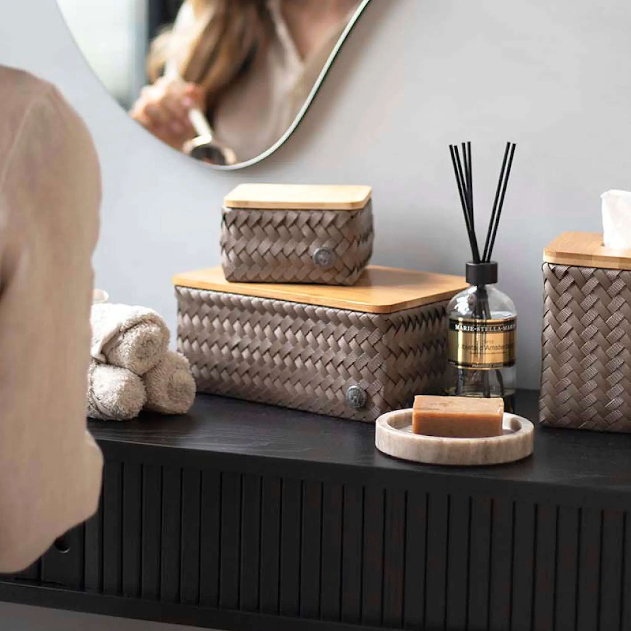 Handed By Top Fit Tiny oppbevaringskurv m/lokk 13x13x8 cm taupe