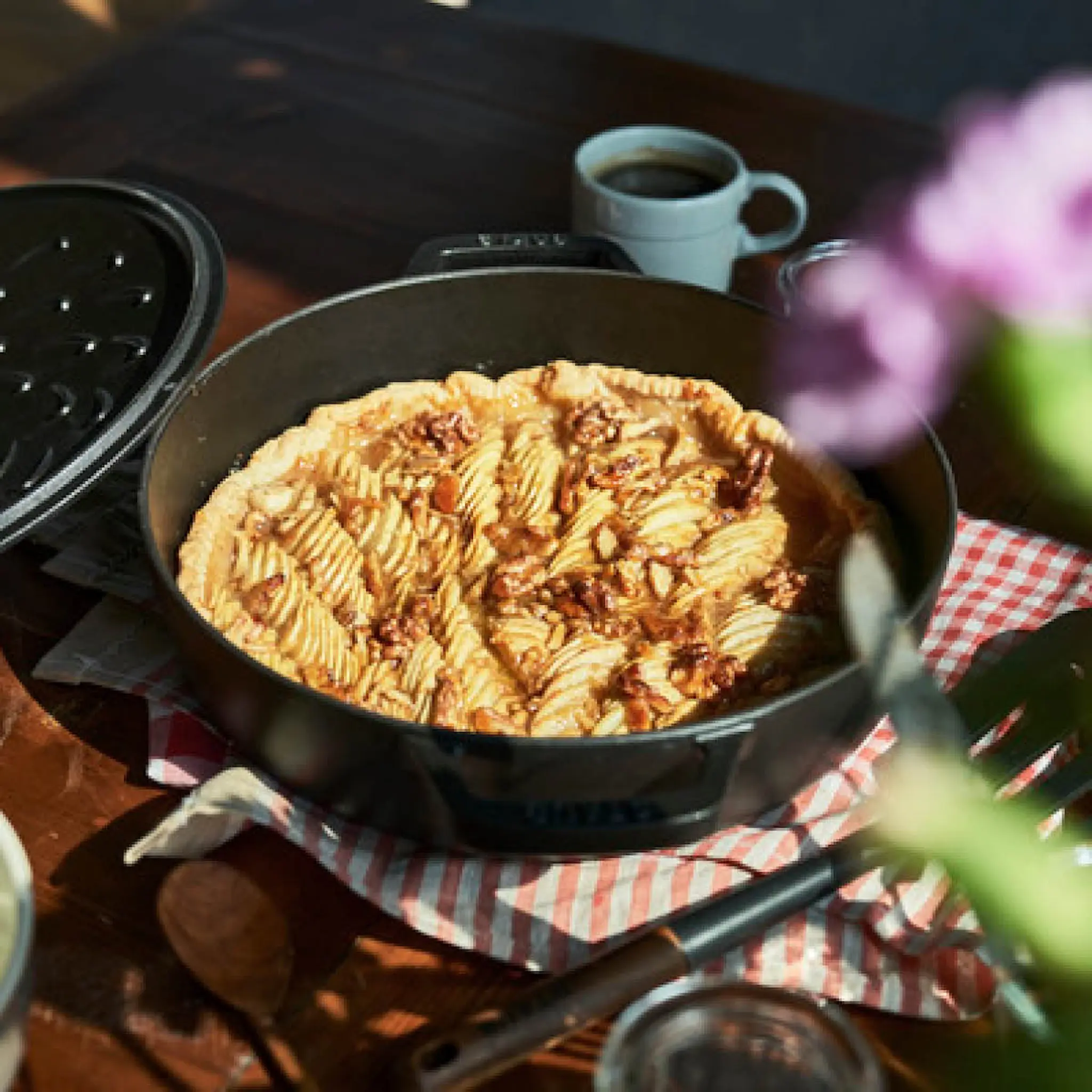 Staub Chistera Haudutuspannu 28 cm 3,7L Musta