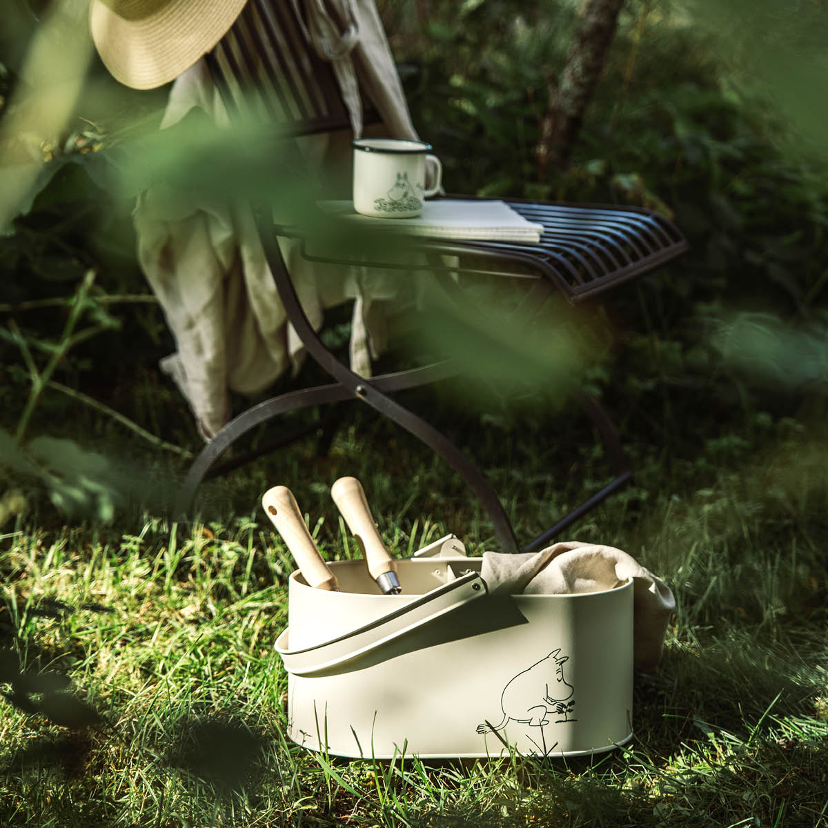 Muurla Mumin spann i plåt 17,5 cm naturvit