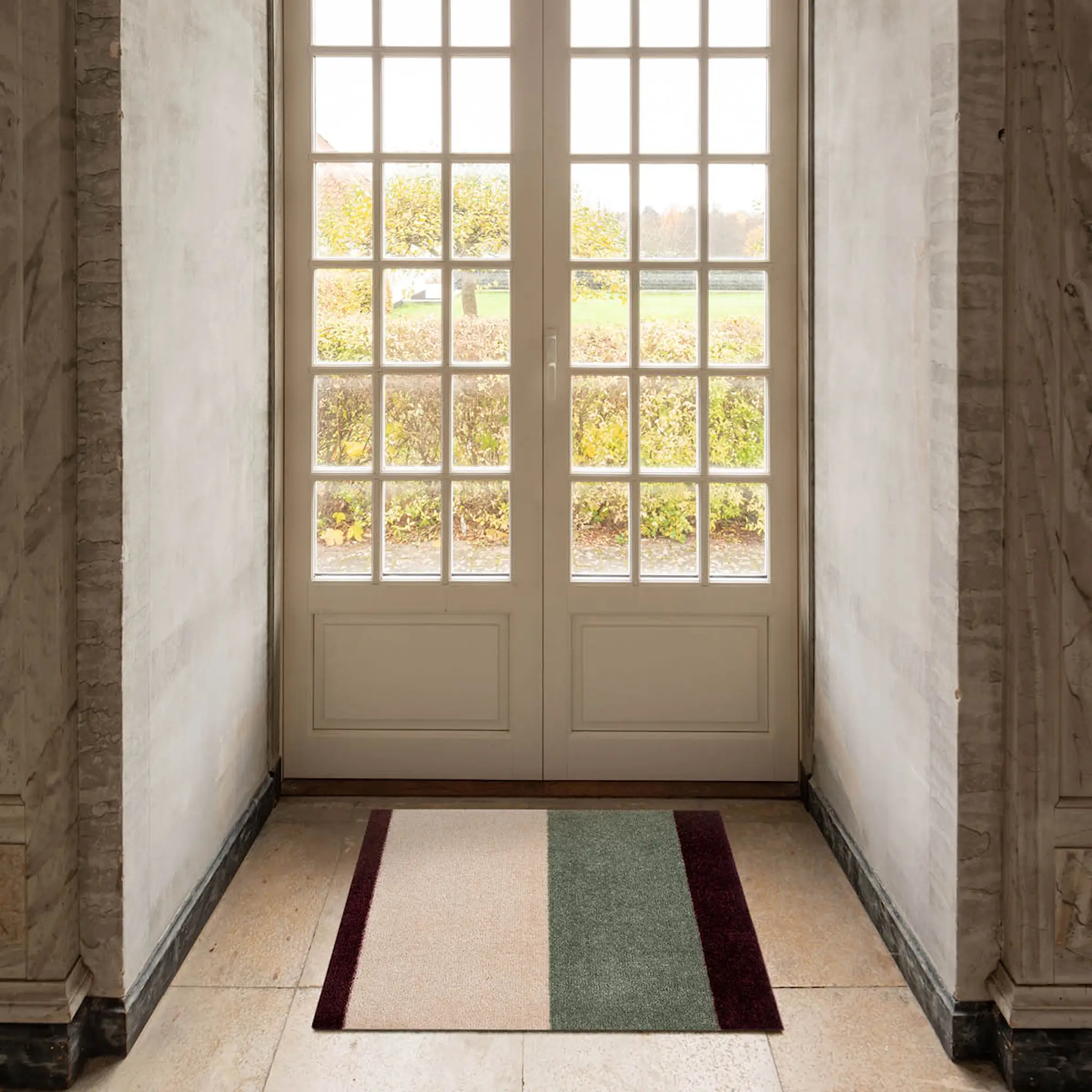 Tica Copenhagen Stripes Horizontally golvmatta 90x60 cm bordeaux/grön/ivory