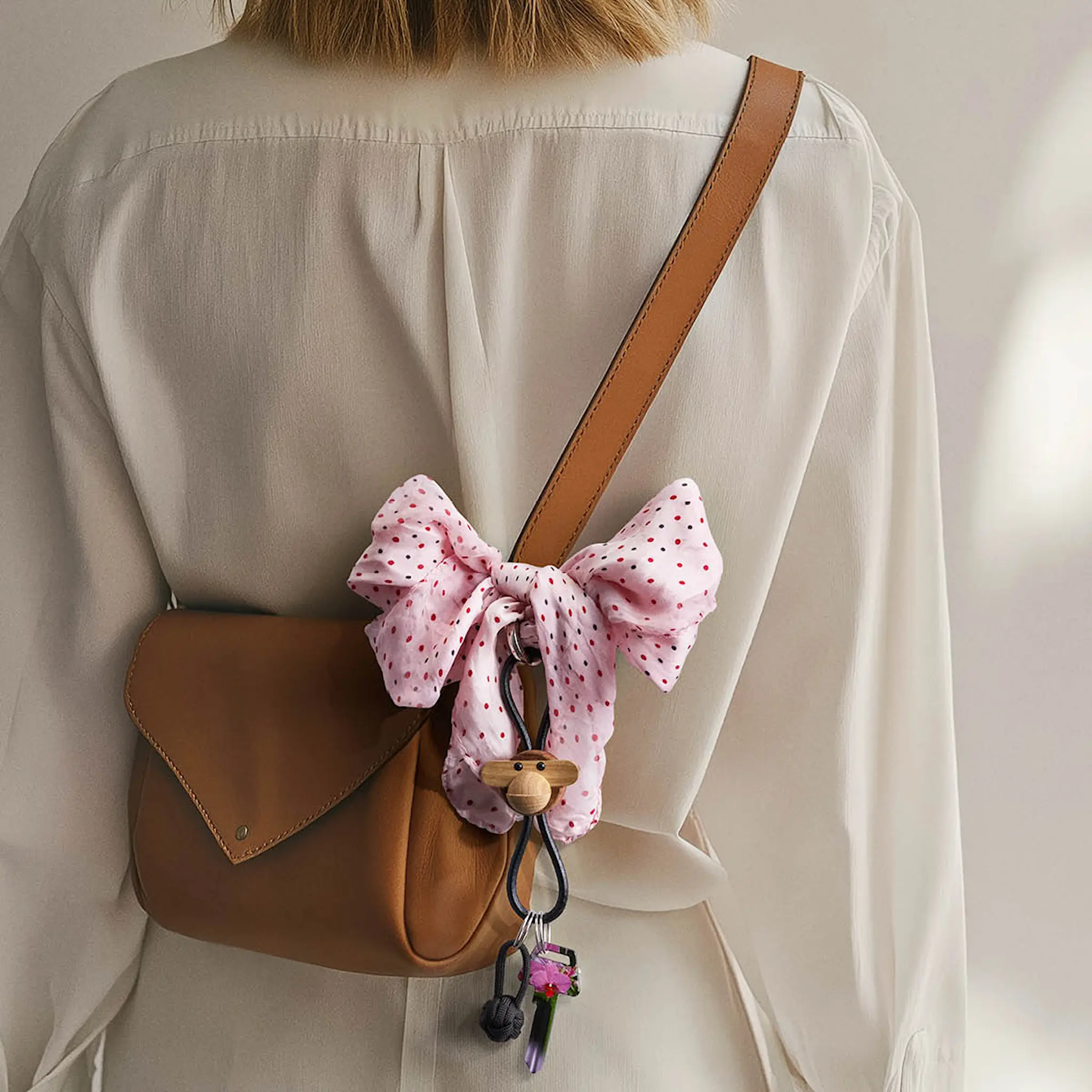 Kay Bojesen Denmark Apa nyckelring 5x3 cm silver/svart/teak/limba