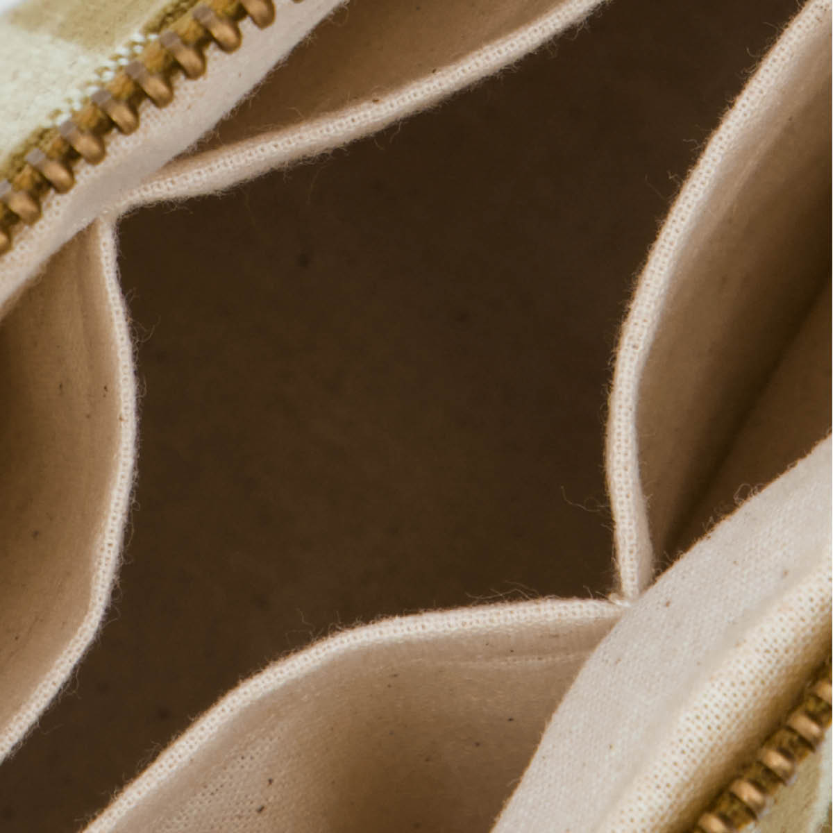 Meraki Necessär liten 22x7 cm mörk oliv