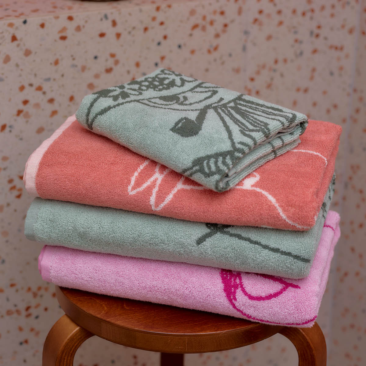 Moomin Arabia Mumin handduk 50x70 cm Snorkfröken rosa