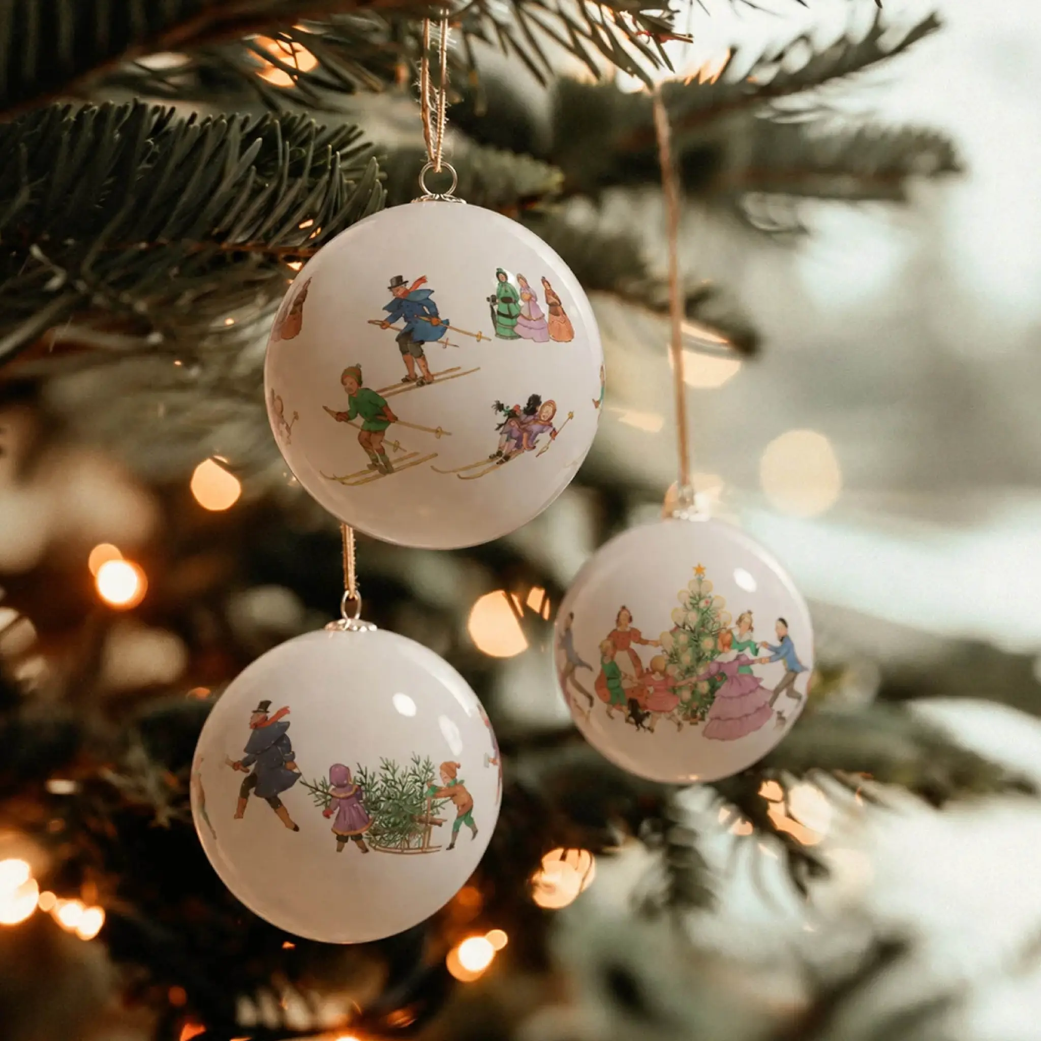 Design House Stockholm Elsa Beskow julekuler 7,5 cm 3 stk Dance around the christmas tree