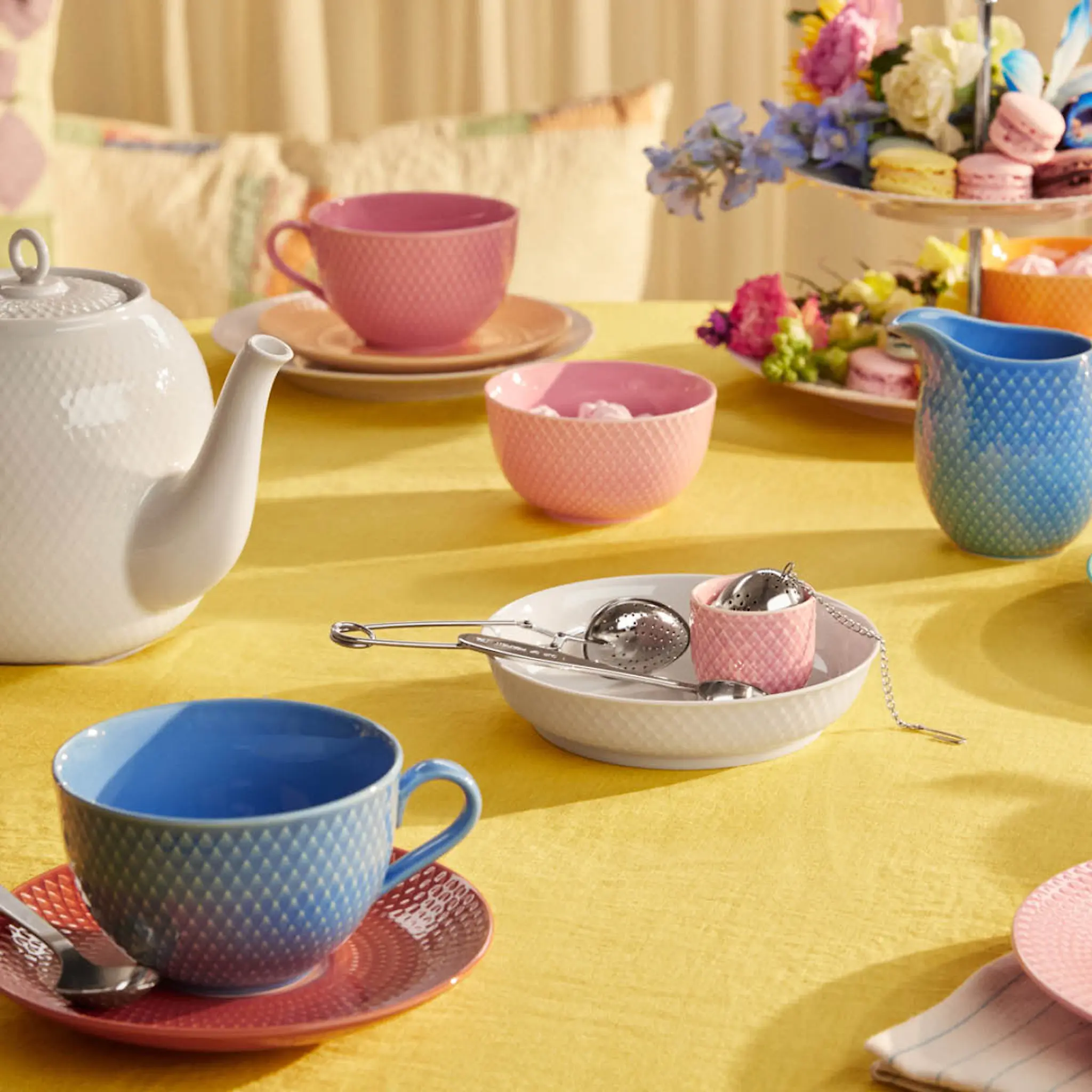 Lyngby Porcelæn Rhombe Color Skål 11 cm Rosa