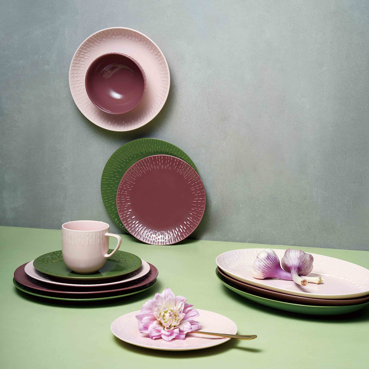 Aida - Life in colour Confetti Tarjoiluastia 36x25,5 cm Olive