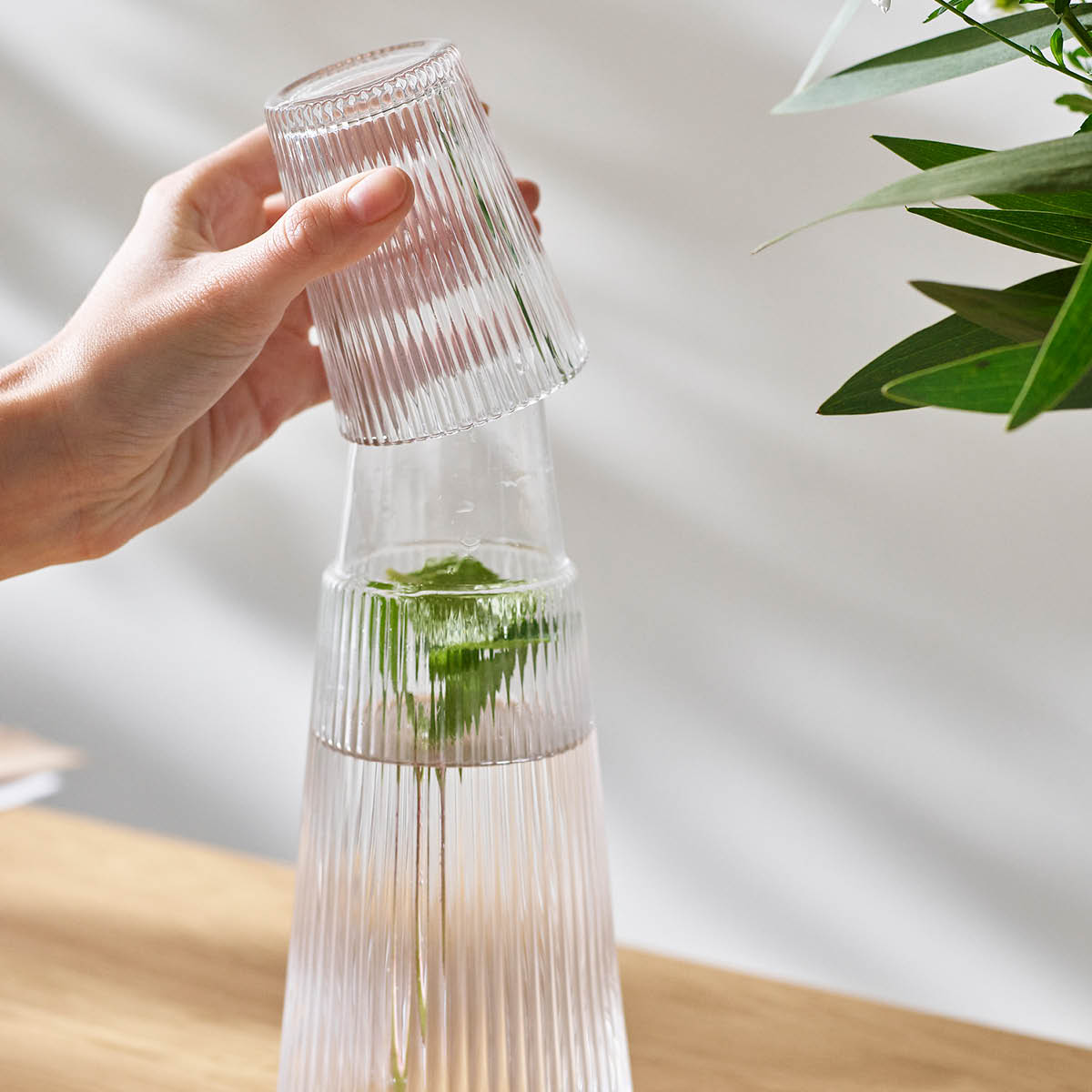 Stelton Pilastro karaffel med glass 1L clear