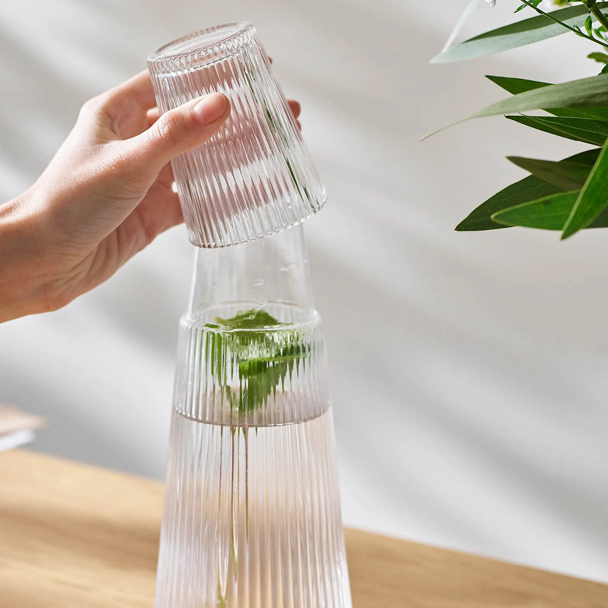 Stelton Pilastro karaffel med glass 1L clear