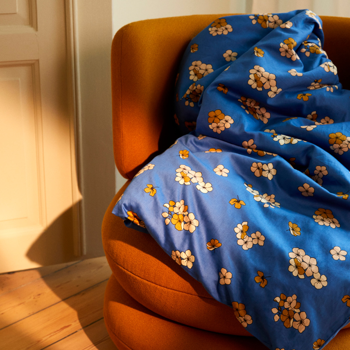 Juna Grand Pleasantly sengetøy 140x220 cm blå