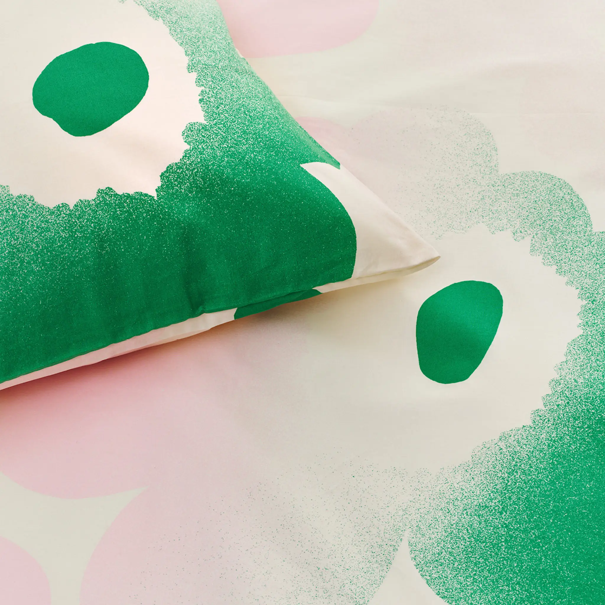 Marimekko Unikko örngott 50x60 cm vit/rosa/grön