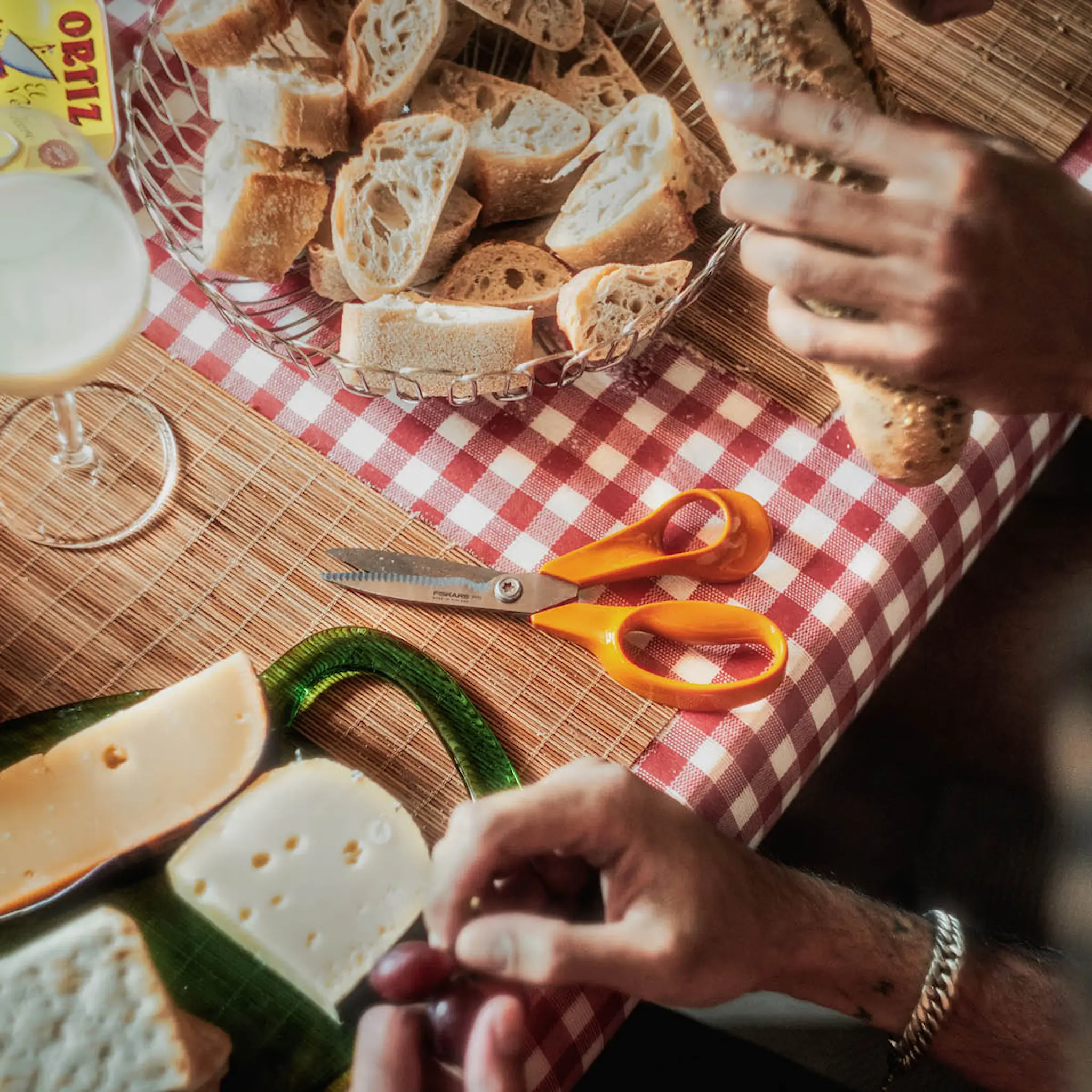 Fiskars Classic keittiösakset 18 cm oranssi