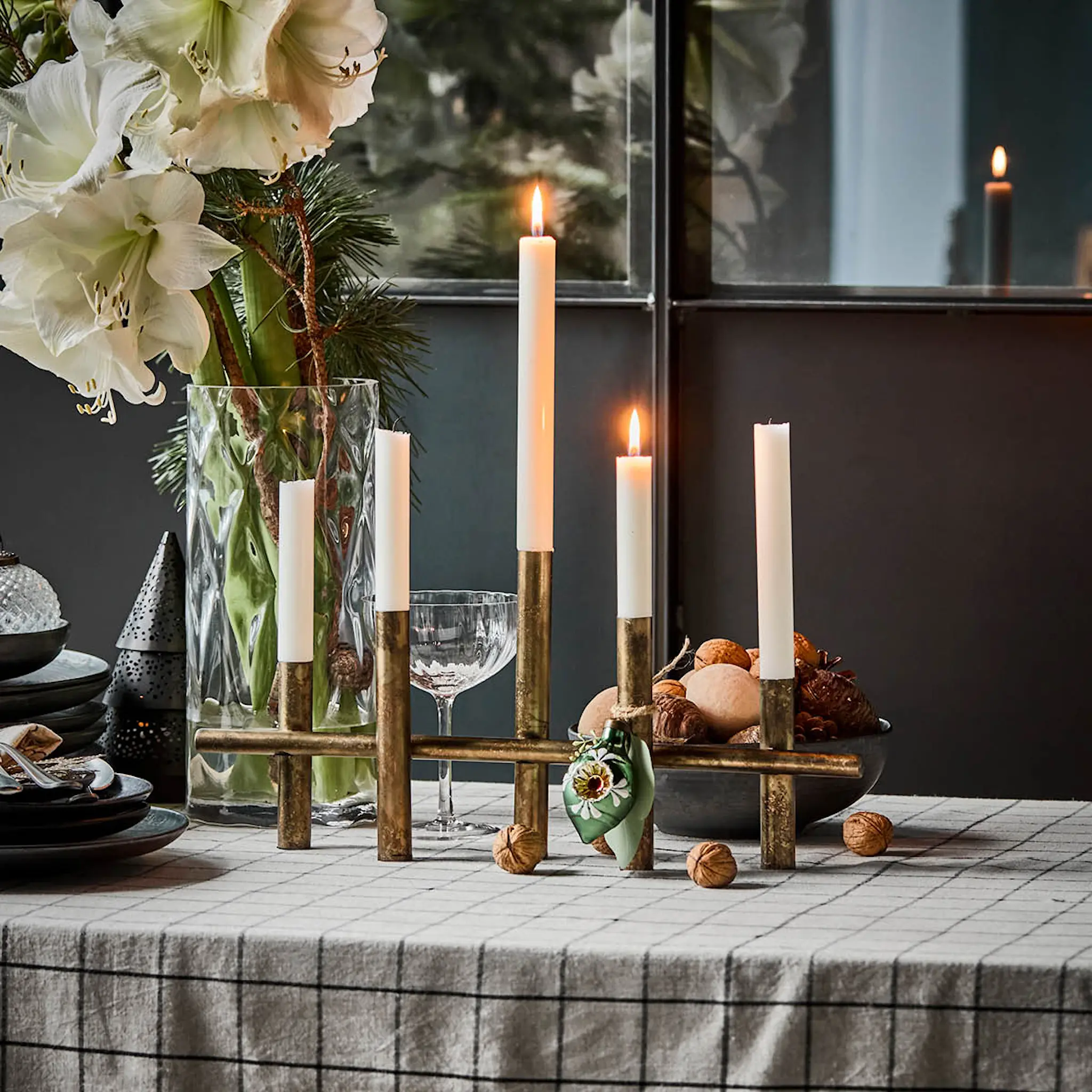 House Doctor Maxi ljusstake i järn 45x20 cm antik mässing