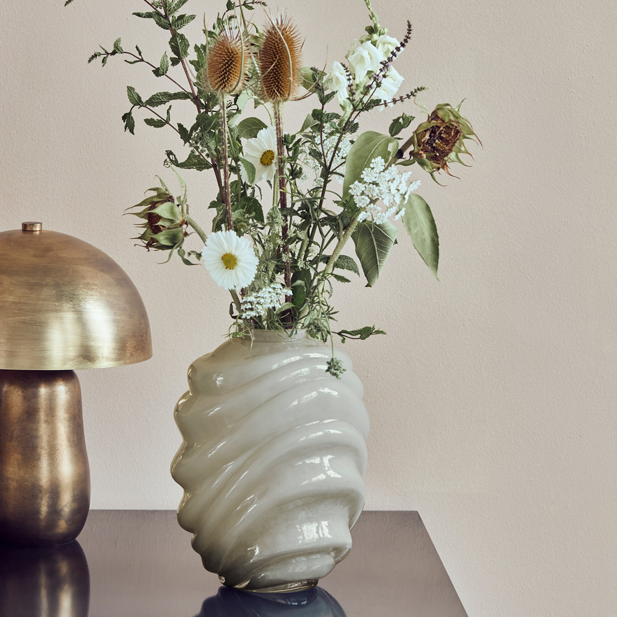 House Doctor Desert Maljakko 26,6 cm Vaaleanharmaa