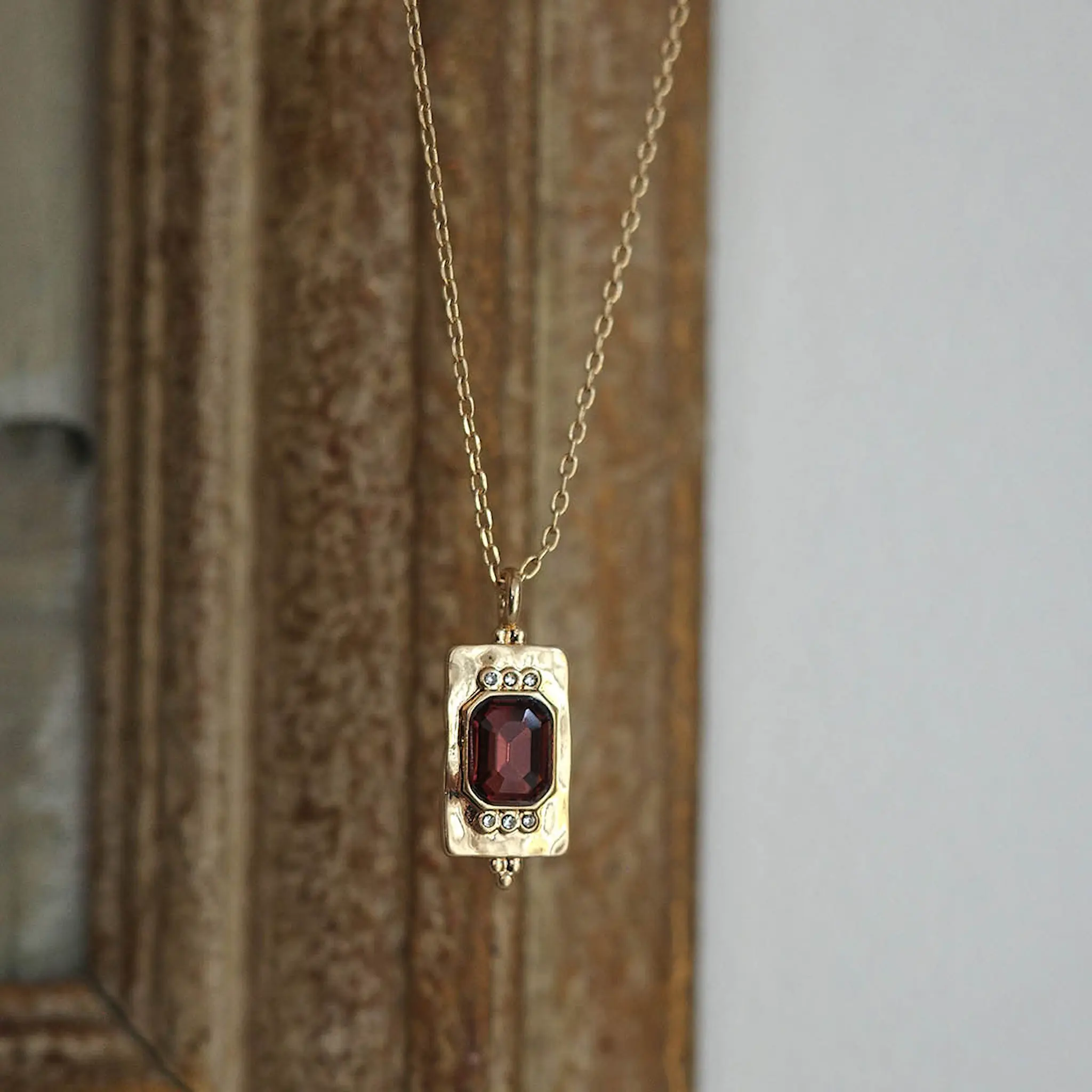 A&C Oslo AS Bohemia halsband 50 cm guld/brun