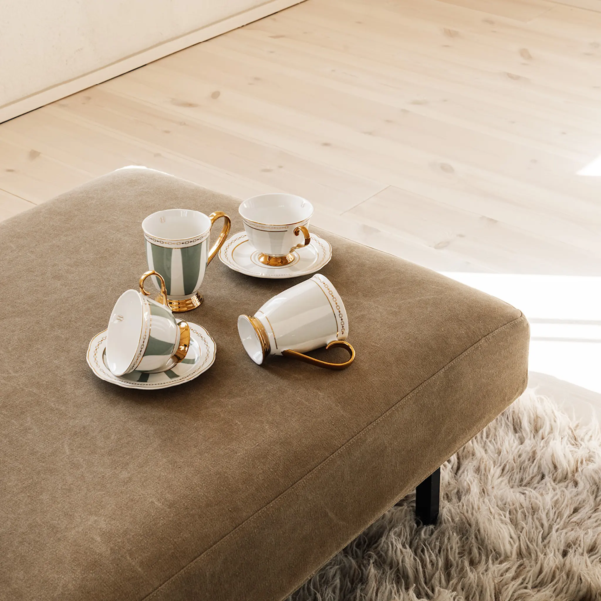 Hilke Strisce Tortora mugg 28 cl greige
