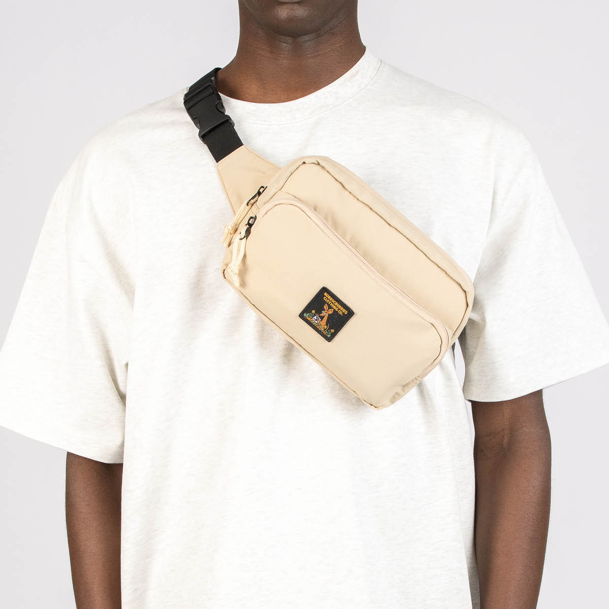 Nordicbuddies Muumi Retro Vyölaukku Nipsu 25x15 cm Beige