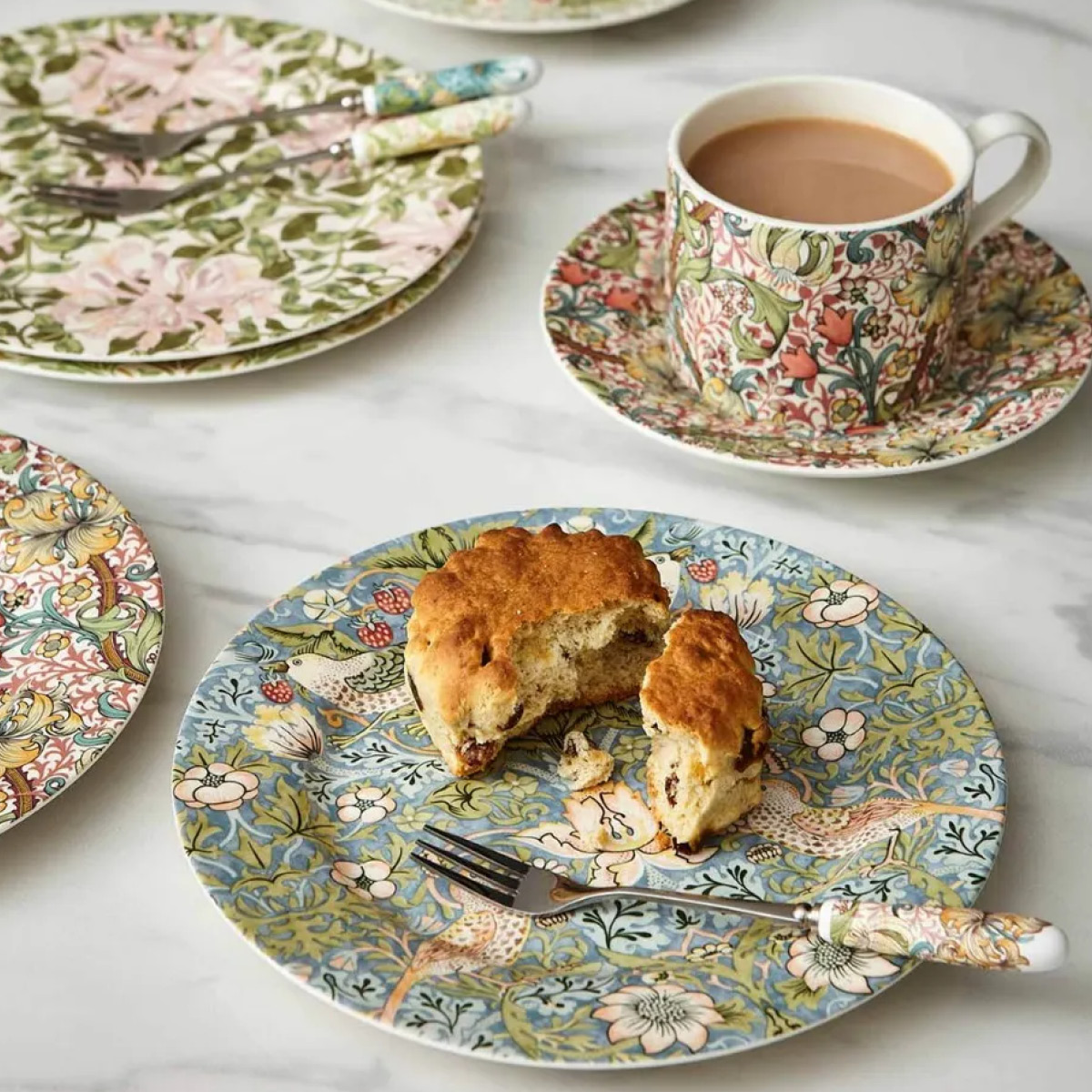 Spode Morris & Co Lautanen 20 cm 4 kpl