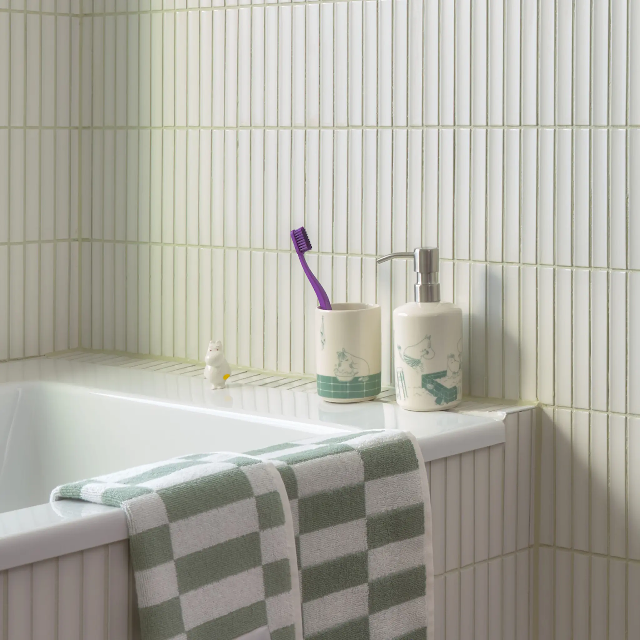 Moomin Arabia Muumi Saippuapumppu + Hammasharjateline Kylpyhetki