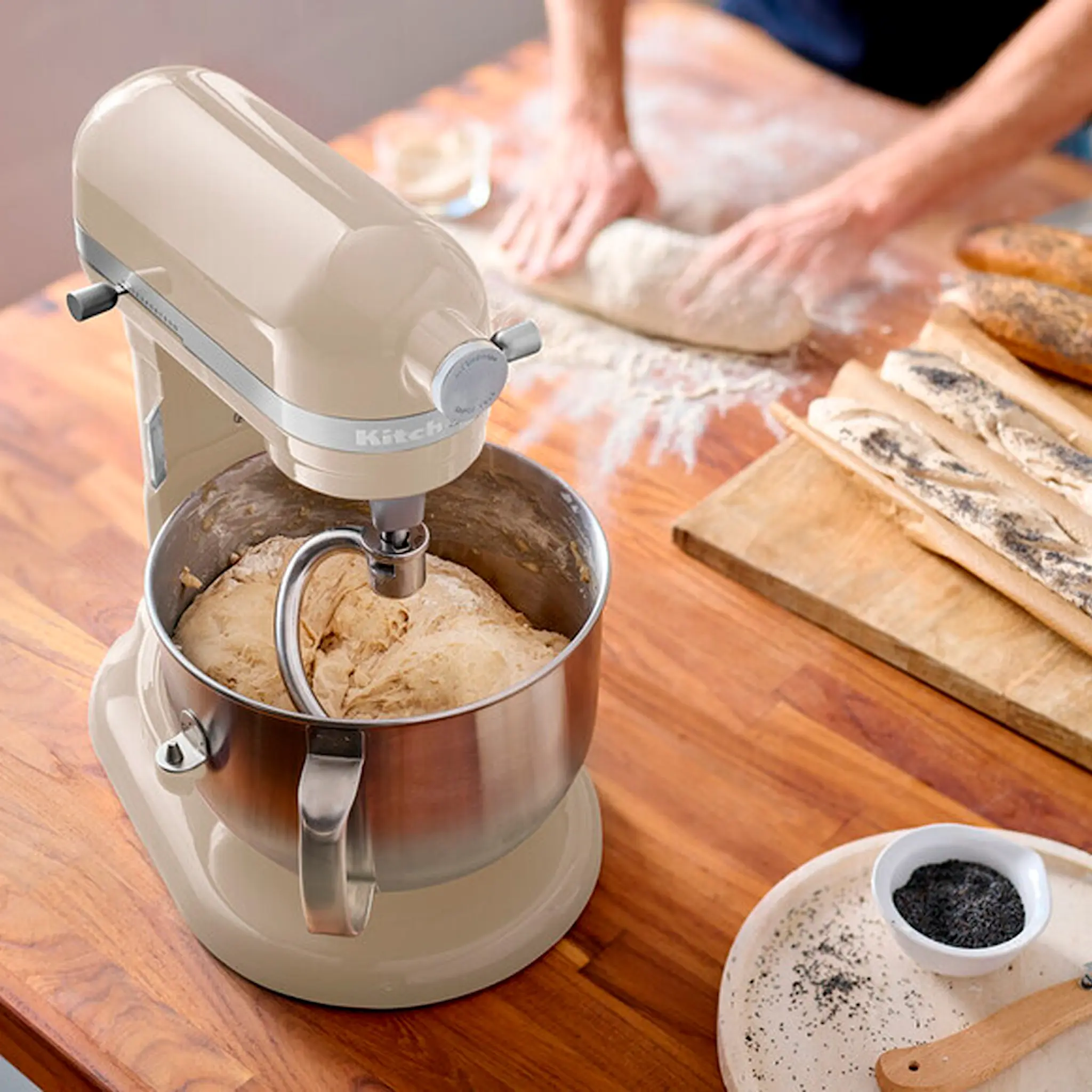 KitchenAid KitchenAid Artisan Köksmaskin 6,6 L 5KSM70SHXEAC Creme