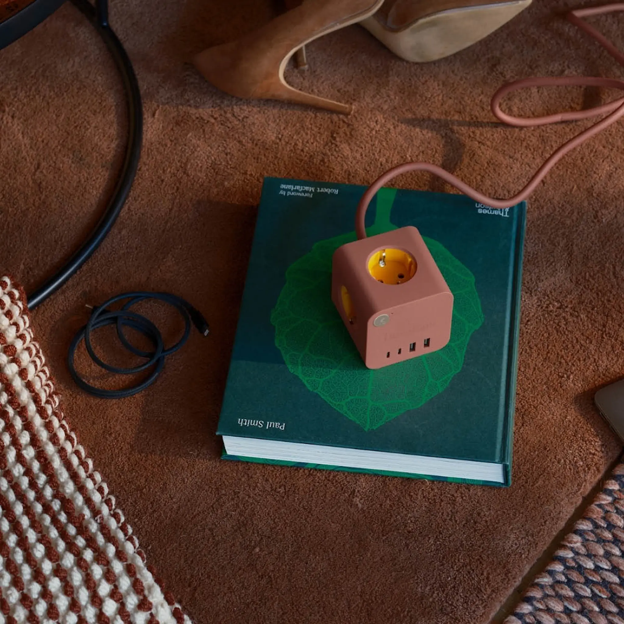 Kreafunk Ampie Wired grenuttag med USB-A & USB-C terrakotta