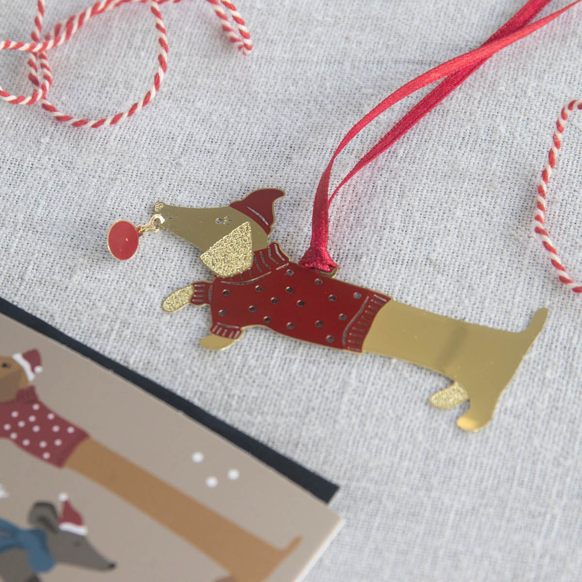 Pluto Jolly Dogs julepynt 8 cm hønsehus