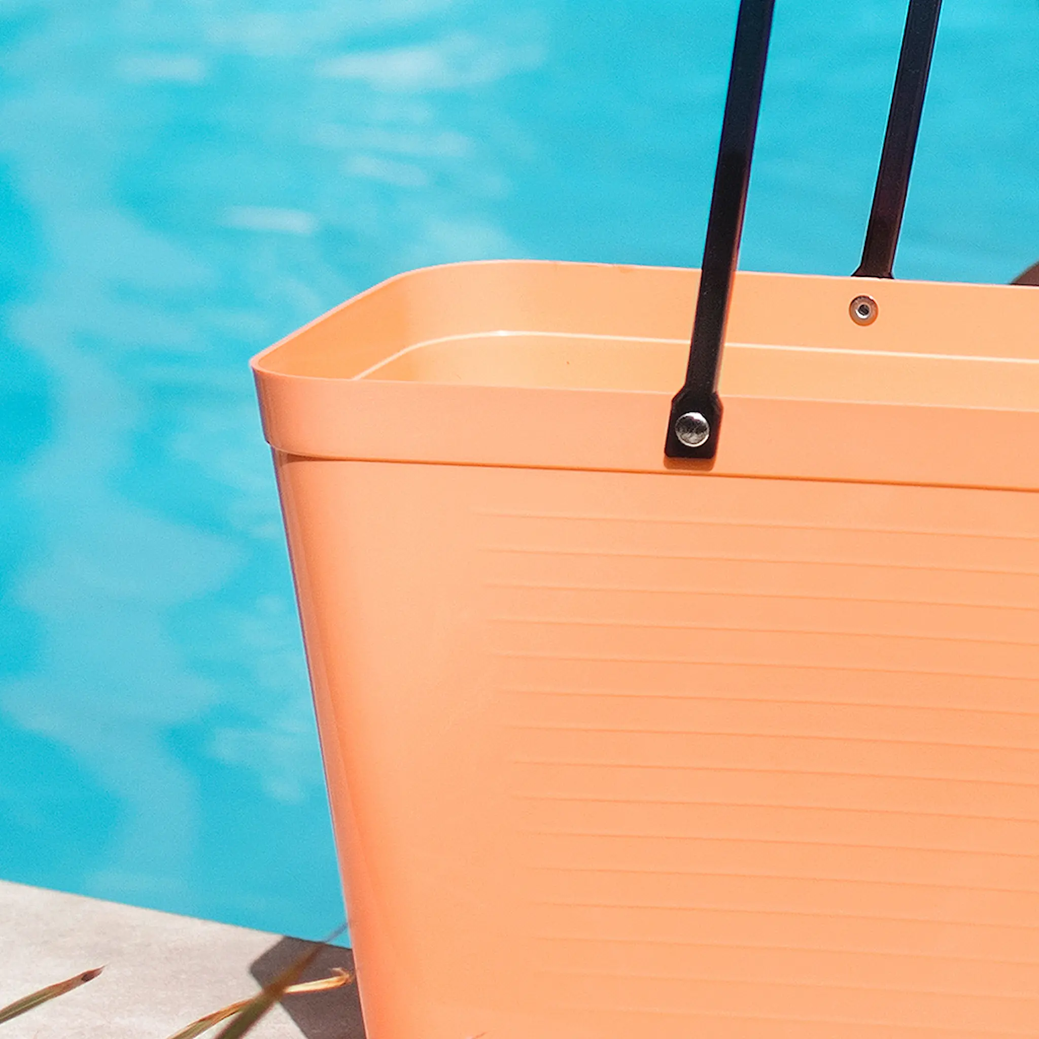 Hinza Klassisk veske liten 7,5L aprikos hover