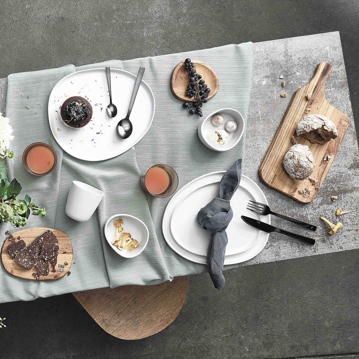 Aida Raw Aterimet 16 osaa Musta