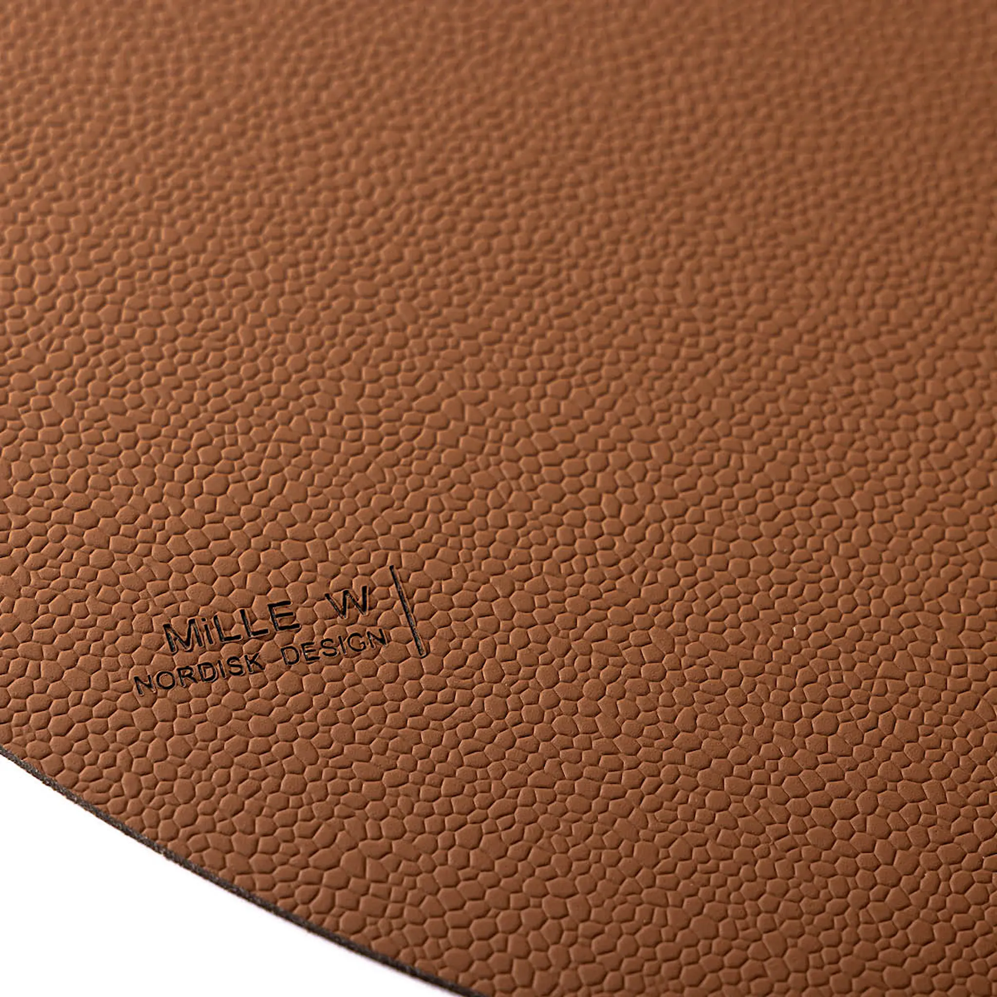 MiLLE W NORDISK DESIGN Round Pöytätabletti 40 cm Ruskea