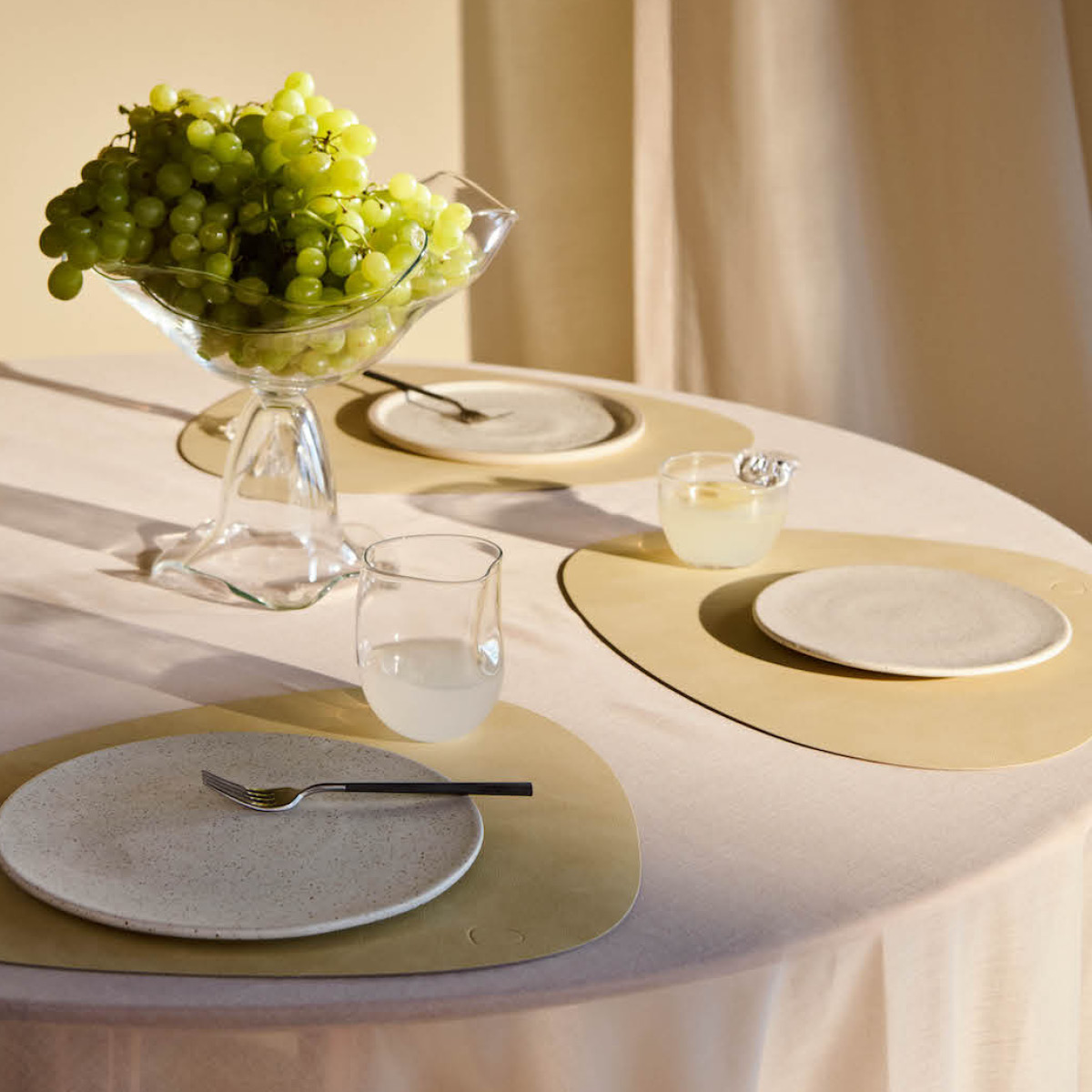 LIND DNA Curve Nupo Pöytätabletti 37x44 cm Lemon Sorbet