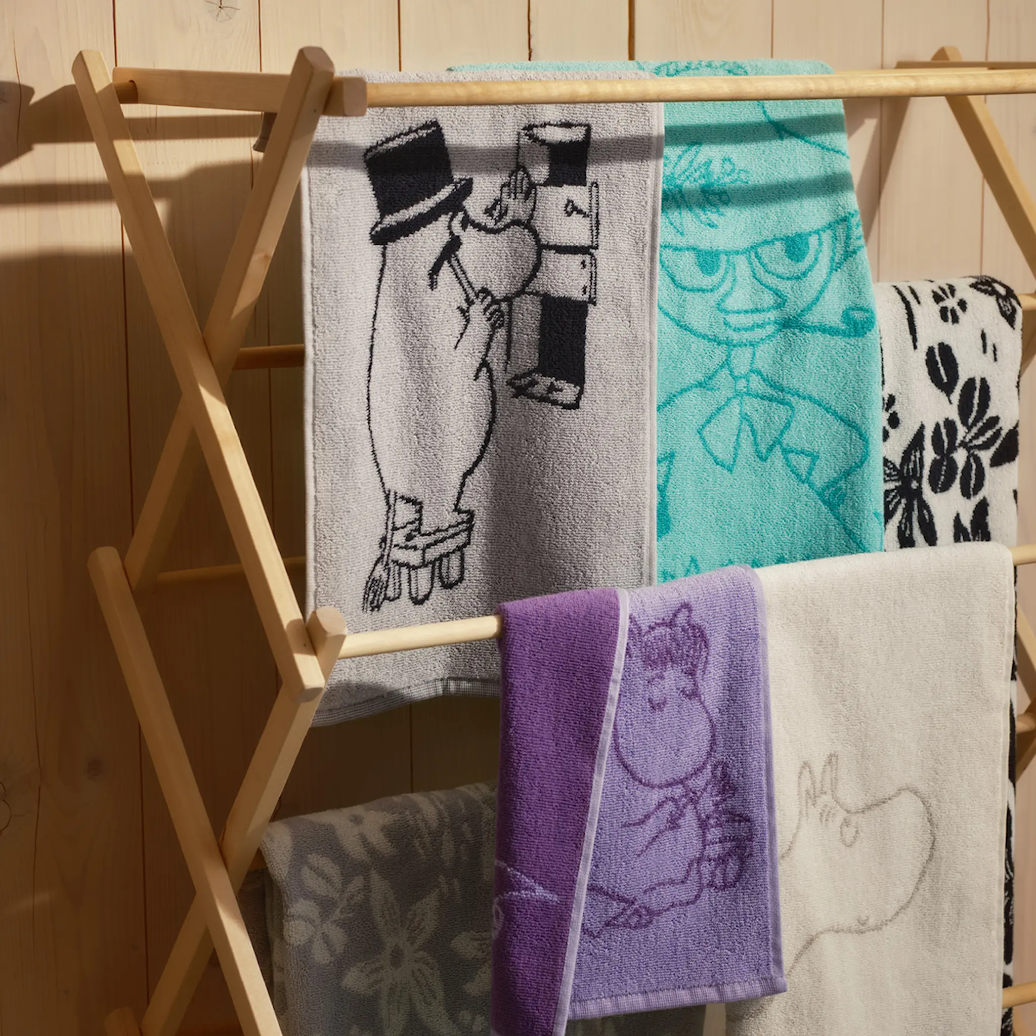 Moomin Arabia Mumin handduk 30x50 cm muminpappa grå