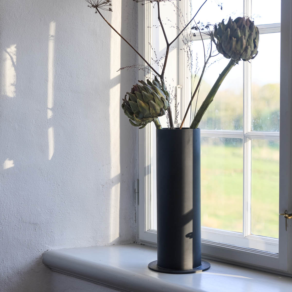 Mette Ditmer Floor vas 40,5 cm järnsvart