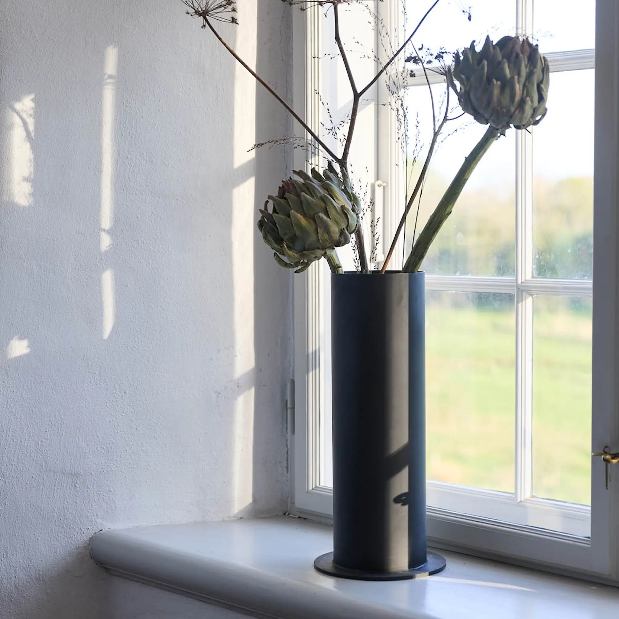 Mette Ditmer Floor vas 40,5 cm järnsvart