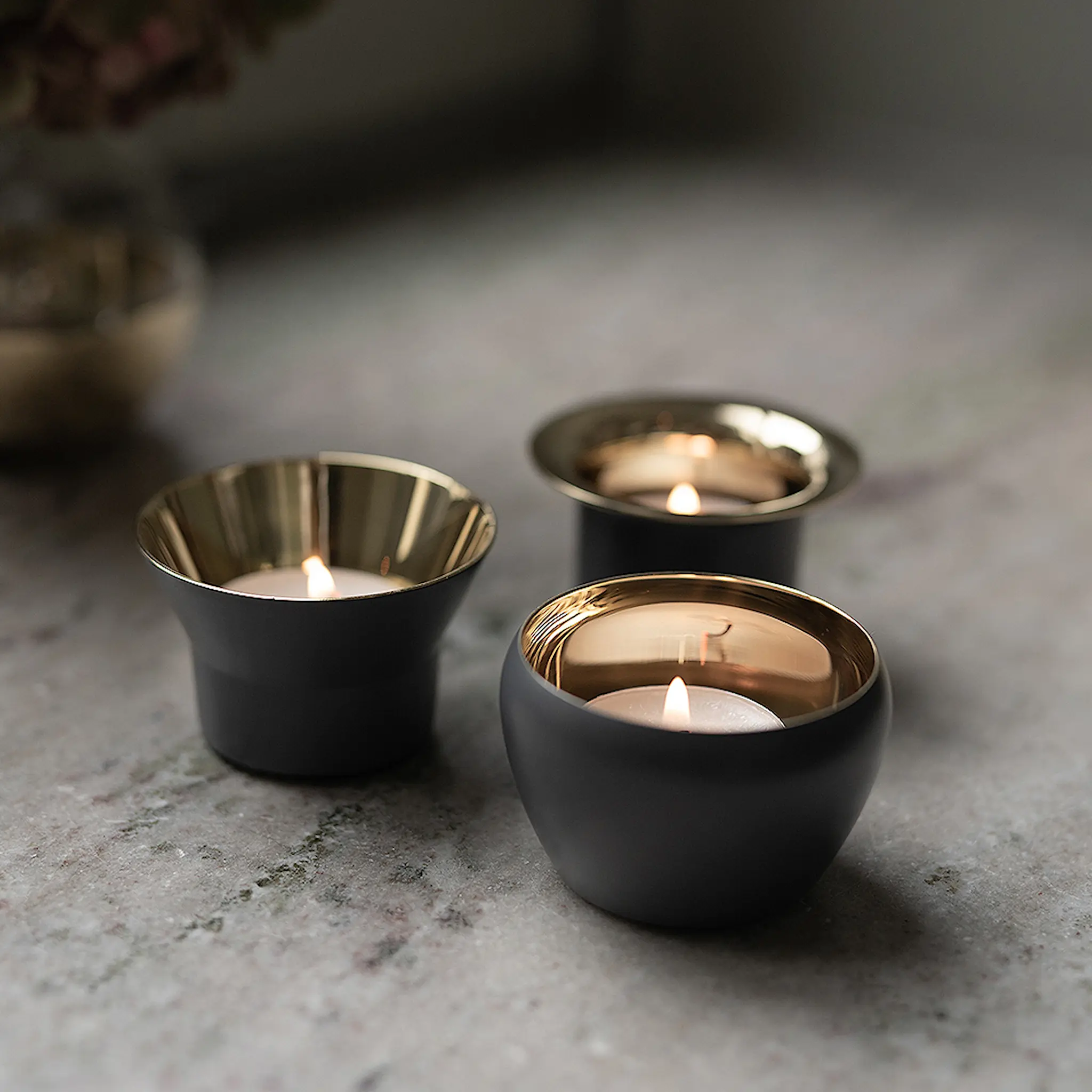 Skultuna Kin Ljuslykta 3-pack Mullvadsgrå