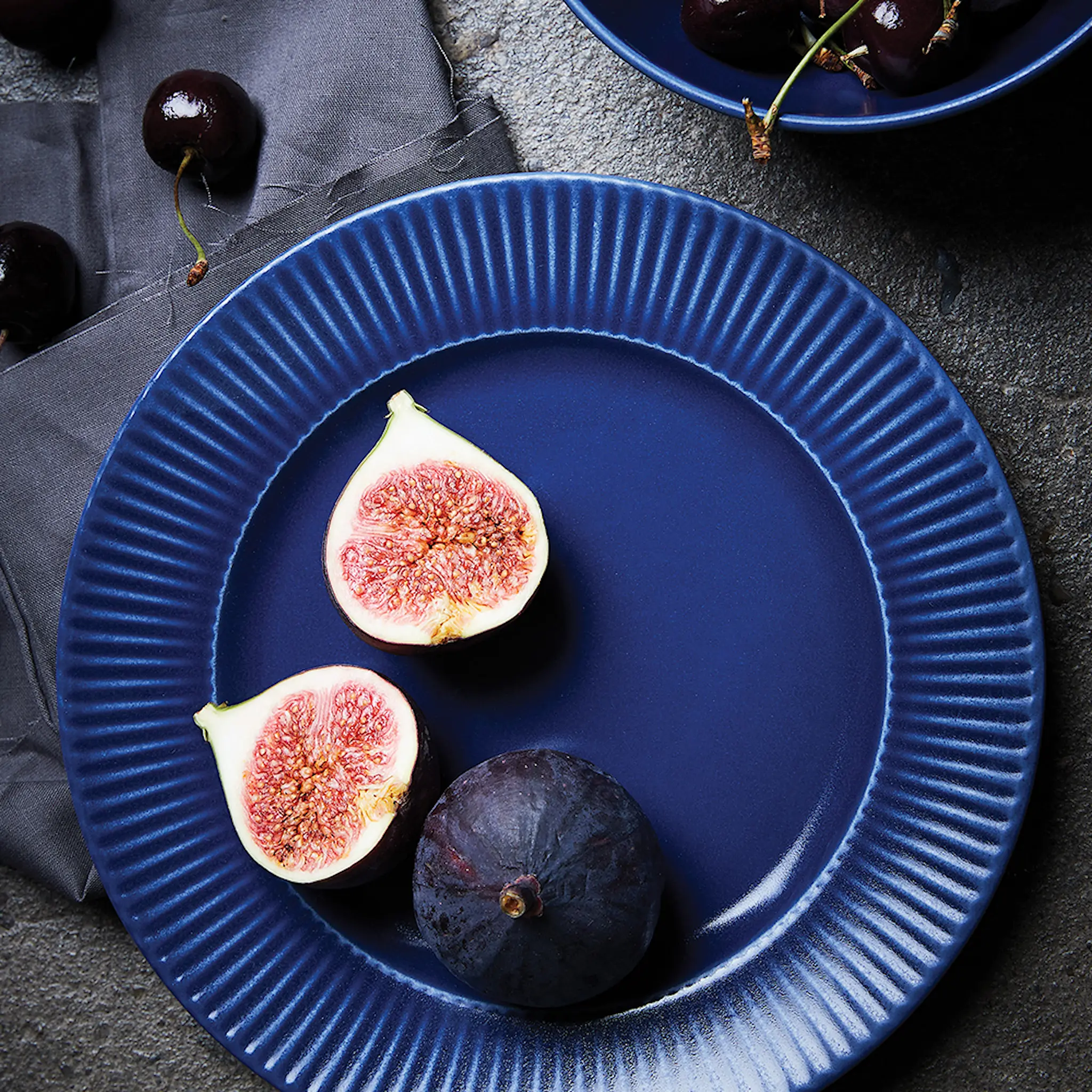 Aida Groovy stentøy frokosttallerken 21 cm blå hover