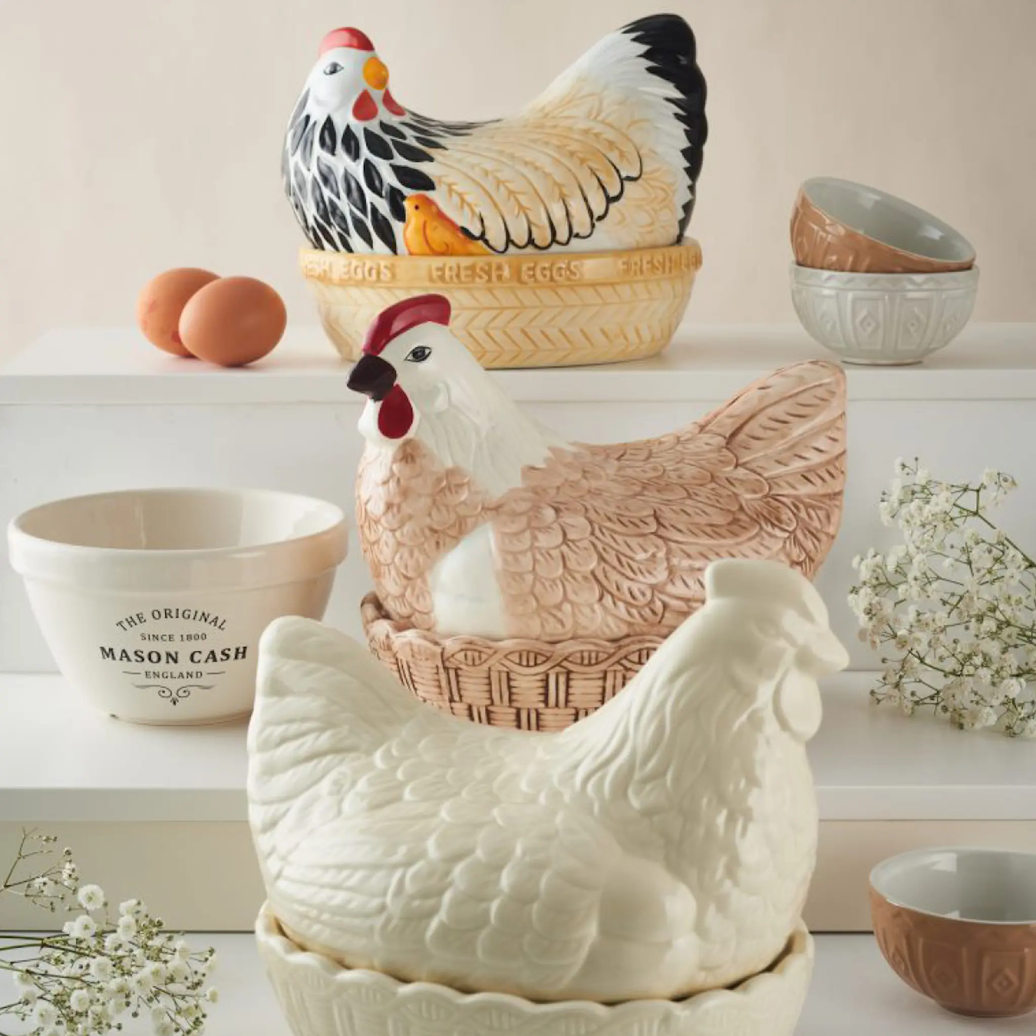 Mason Cash Äggförvaring höna 23,4 cm natur