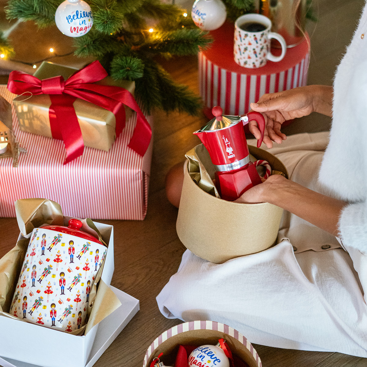 Bialetti Moka Express CC 2024 espressokanne 6 kopper rød