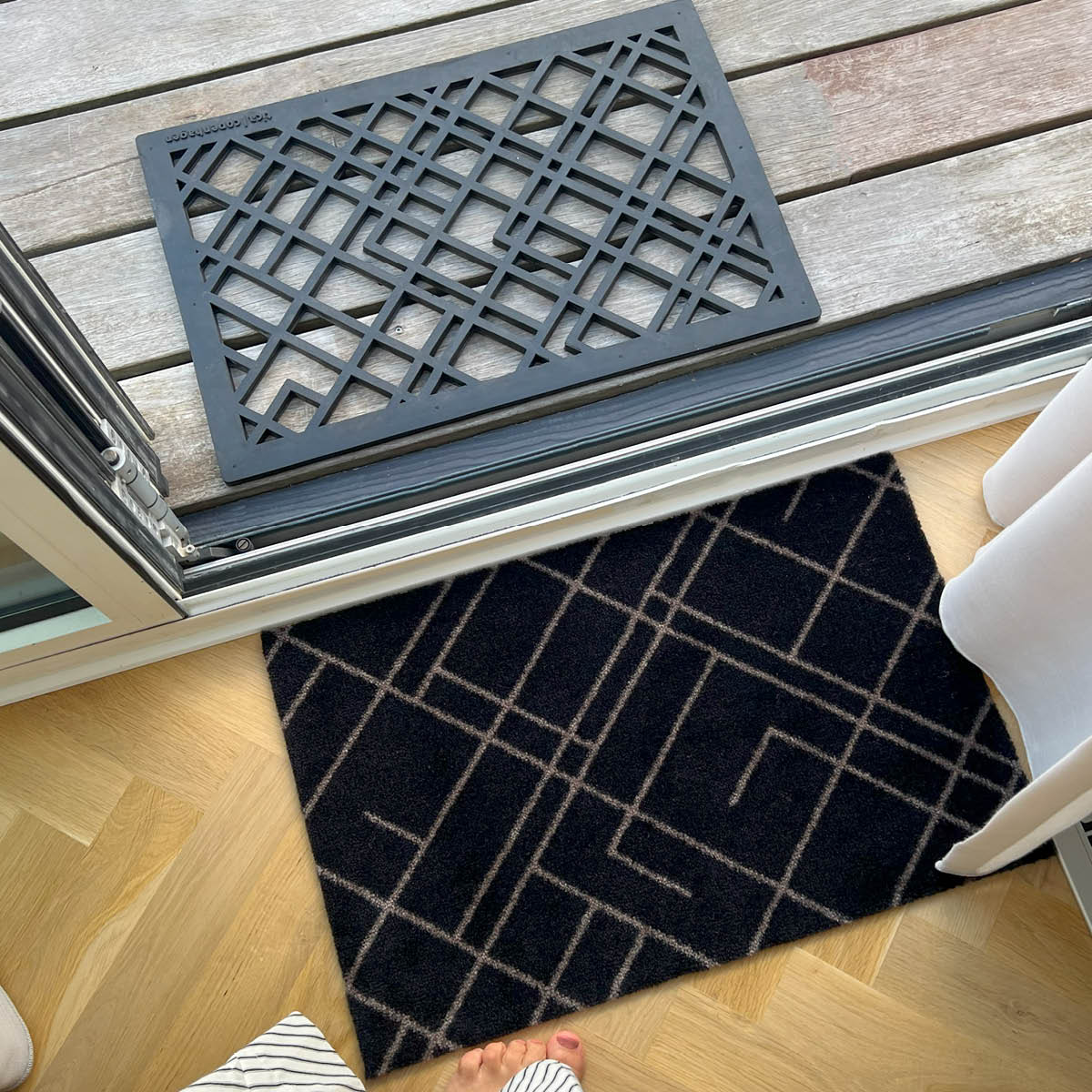 Tica Copenhagen Lines dørmatte gummi 40x60x1 cm svart