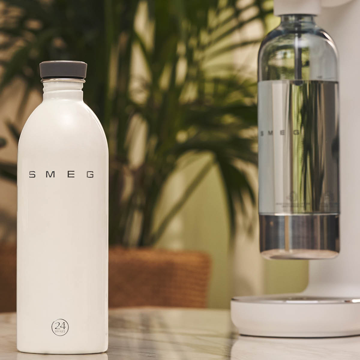 Smeg Smeg Juomapullo 1 L WBF02 Valkoinen