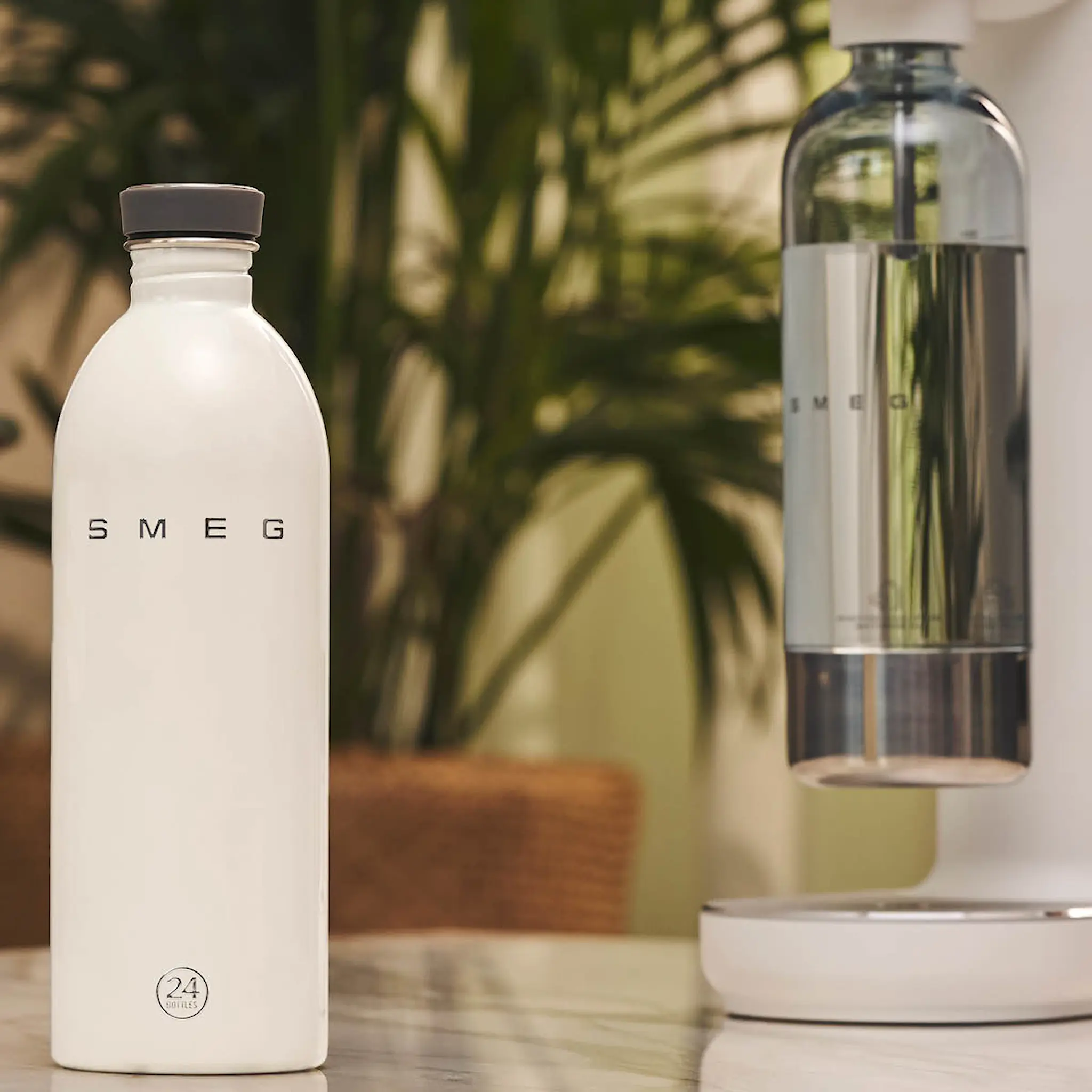 Smeg Smeg Juomapullo 1 L WBF02 Valkoinen