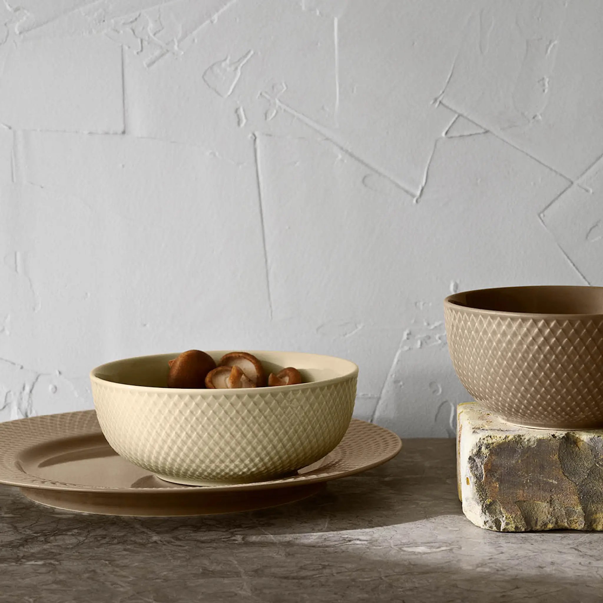 Lyngby Porcelæn Rhombe Earth skål 15,5 cm marble