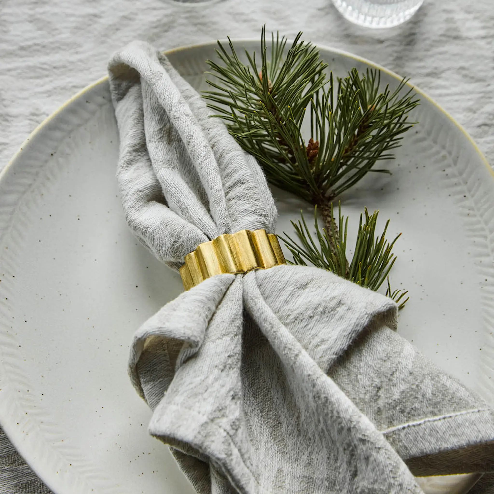 House Doctor Nello servettringar i järn 4-pack guld