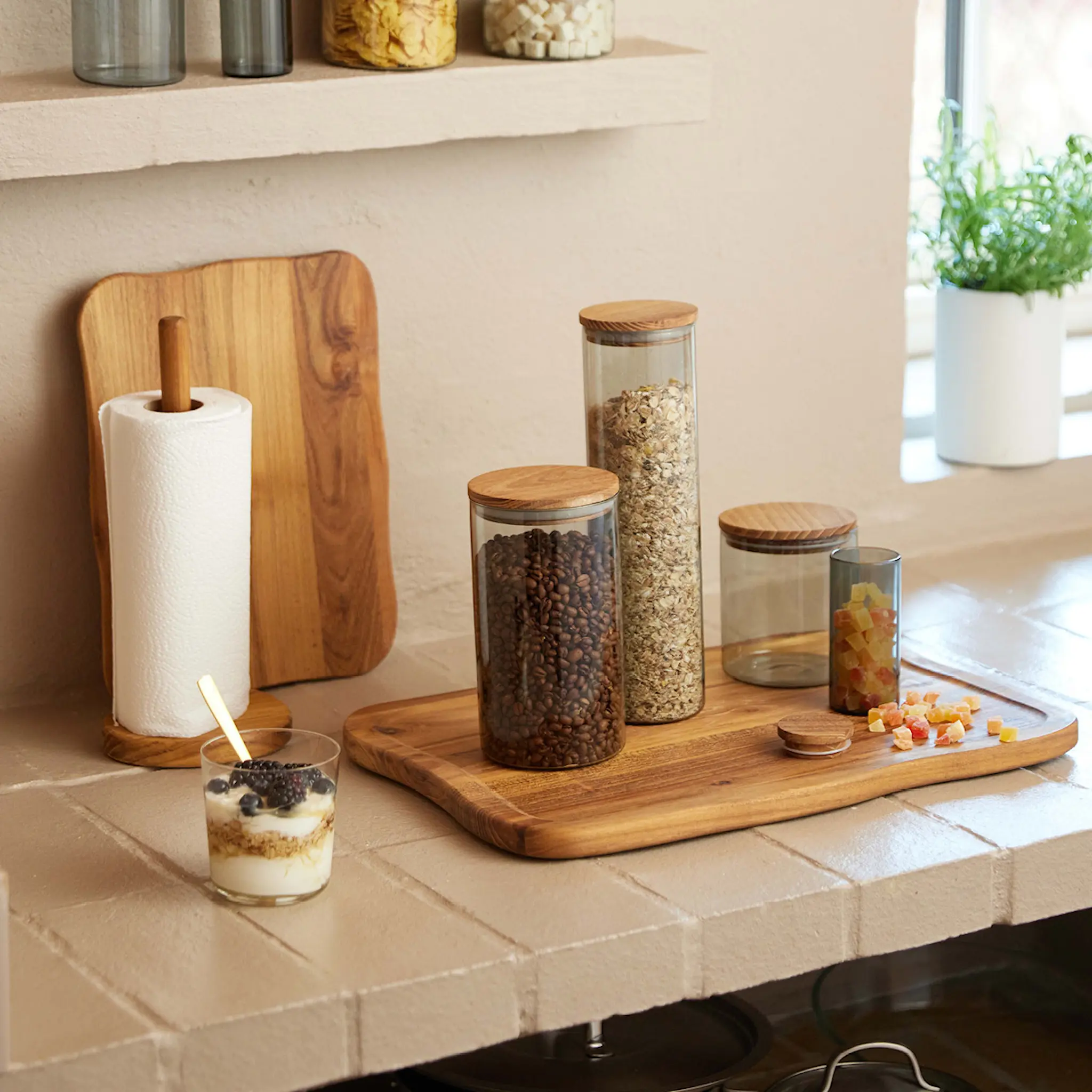 Aida RAW Teak hushållspappershållare 30,6 cm