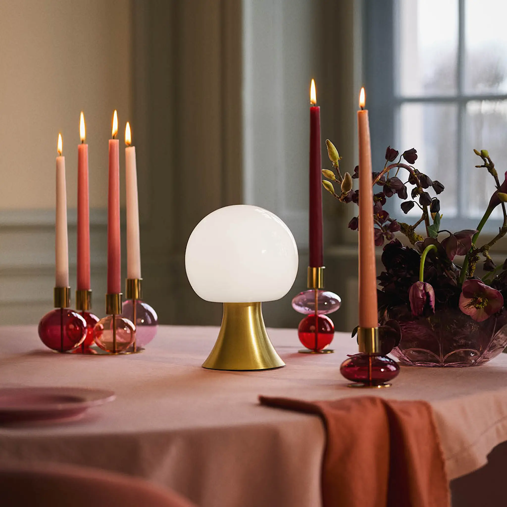 Holmegaard Noor LED-lampa 23 cm mässing